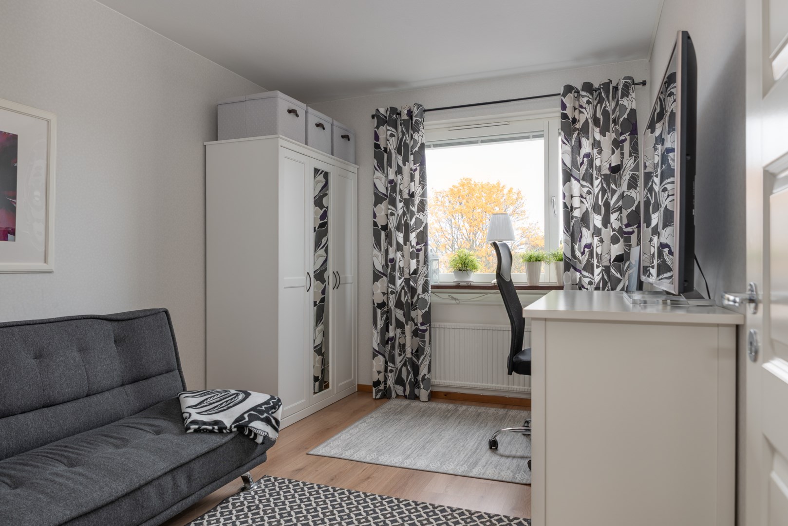 Bostadsbild från Regementsgatan 32, Till salu i Viksäng, Västerås