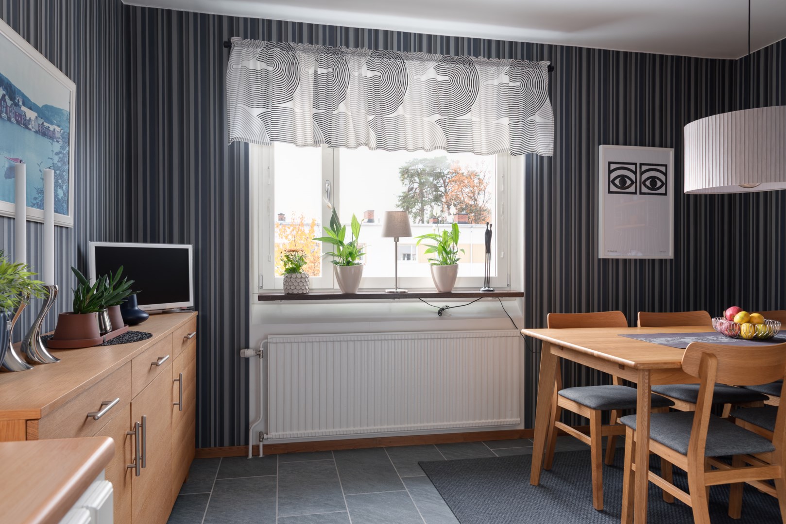 Bostadsbild från Regementsgatan 32, Till salu i Viksäng, Västerås