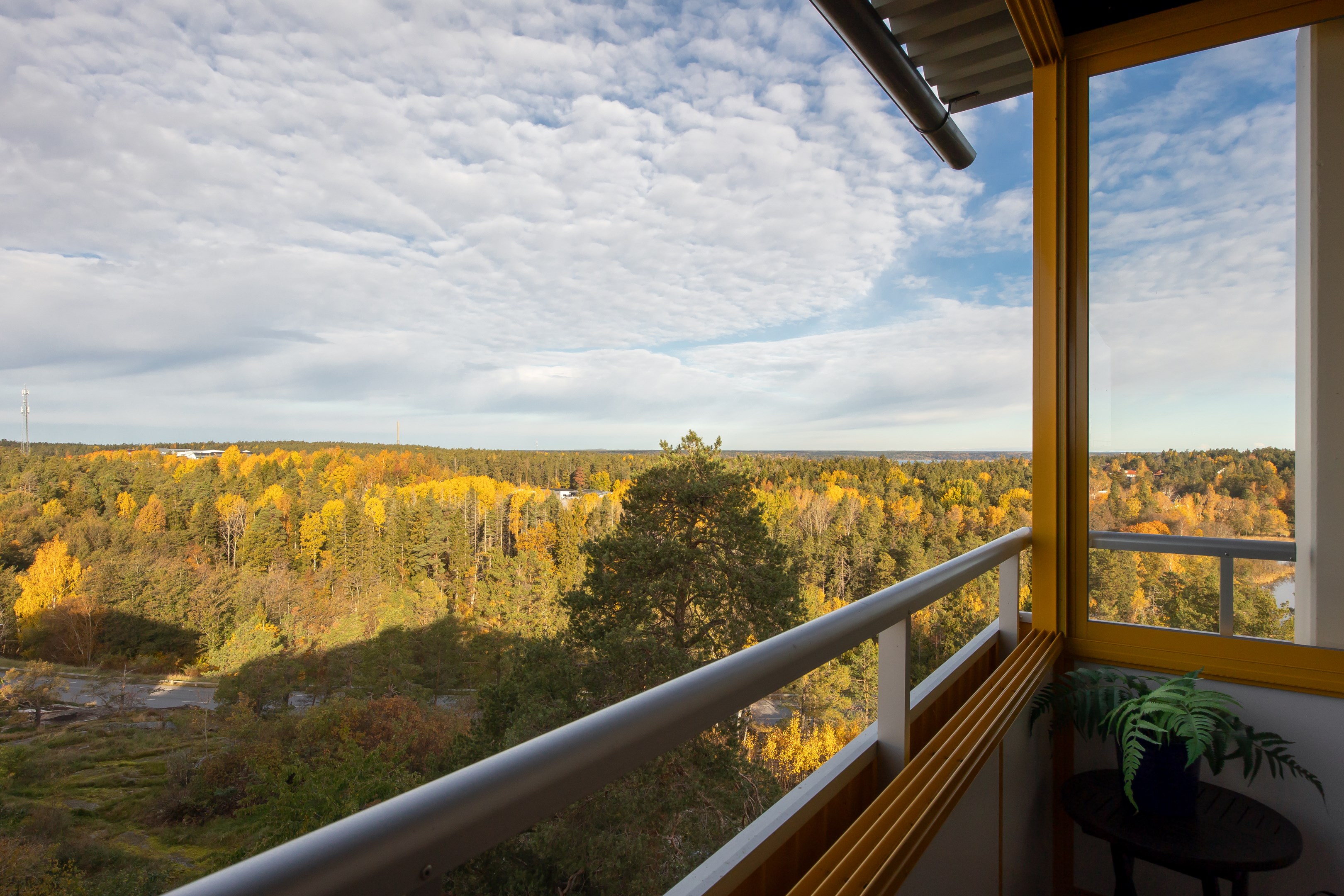 Bostadsbild från Skarpövägen 53, Såld i Västra Orminge, Nacka