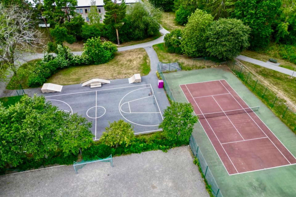 Bostadsbild från Skarpövägen 53, Såld i Västra Orminge, Nacka