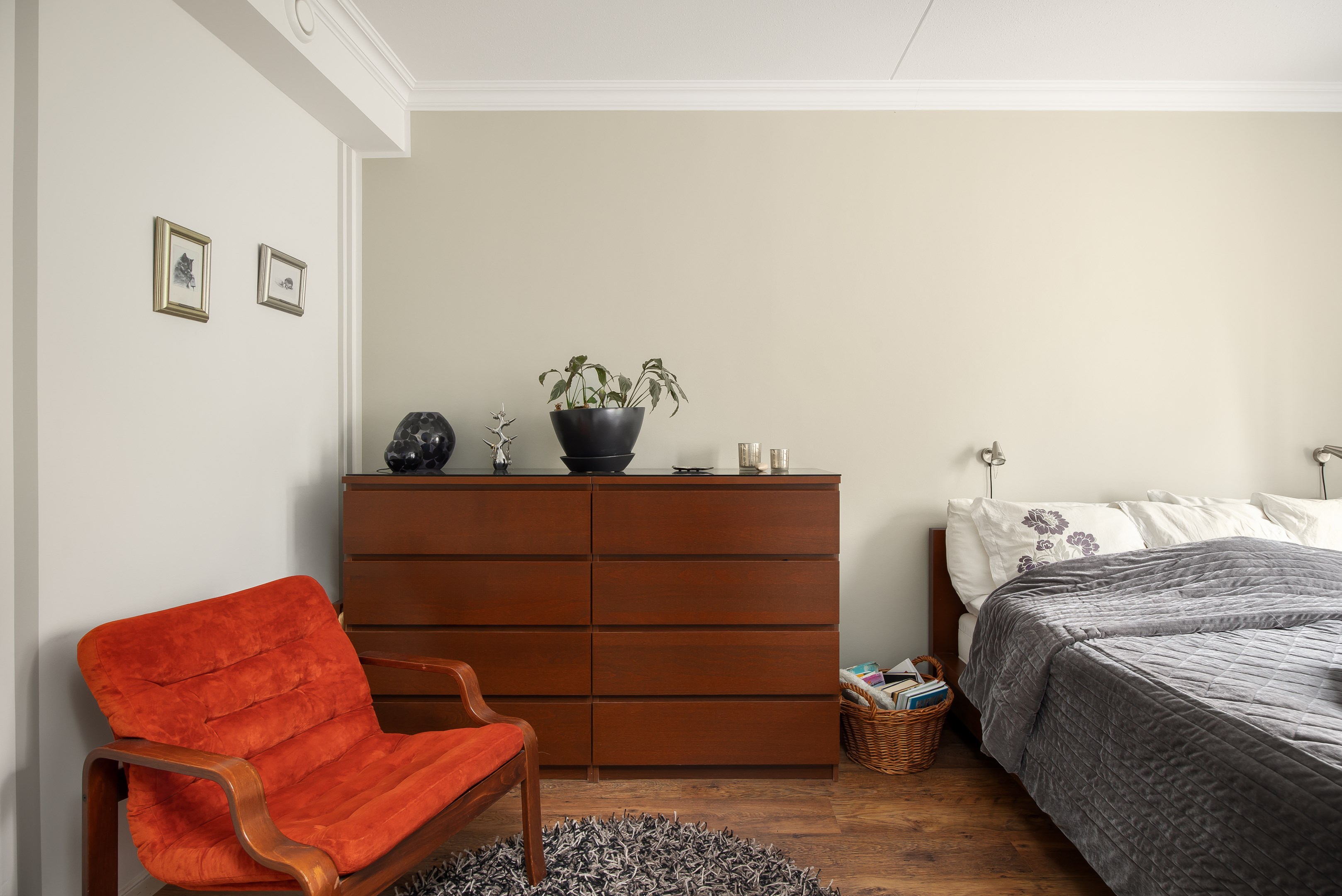 Bostadsbild från Ormingeringen 76, Till salu i Västra Orminge, Nacka