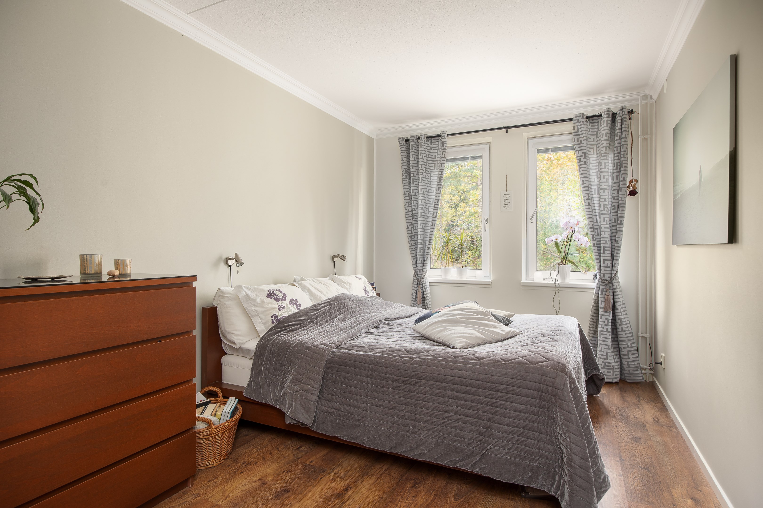 Bostadsbild från Ormingeringen 76, Till salu i Västra Orminge, Nacka