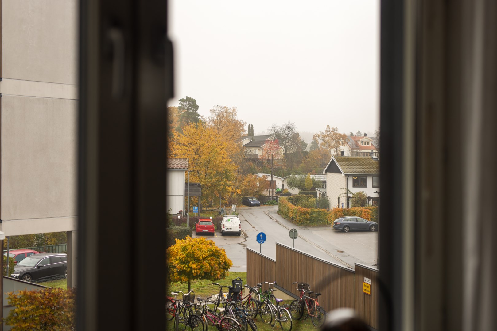 Bostadsbild från Kallkärrsvägen 74, 1tr, Till salu i Huddinge - Stuvsta, Huddinge