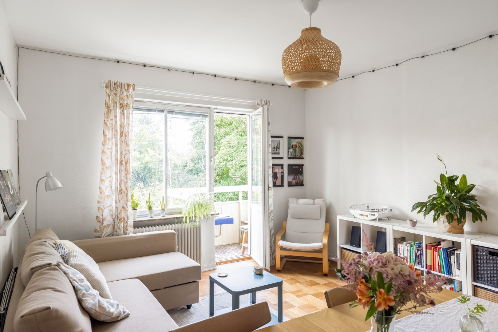 Bostadsbild från Valutavägen 80, Till salu i Hägerstensåsen, Stockholm