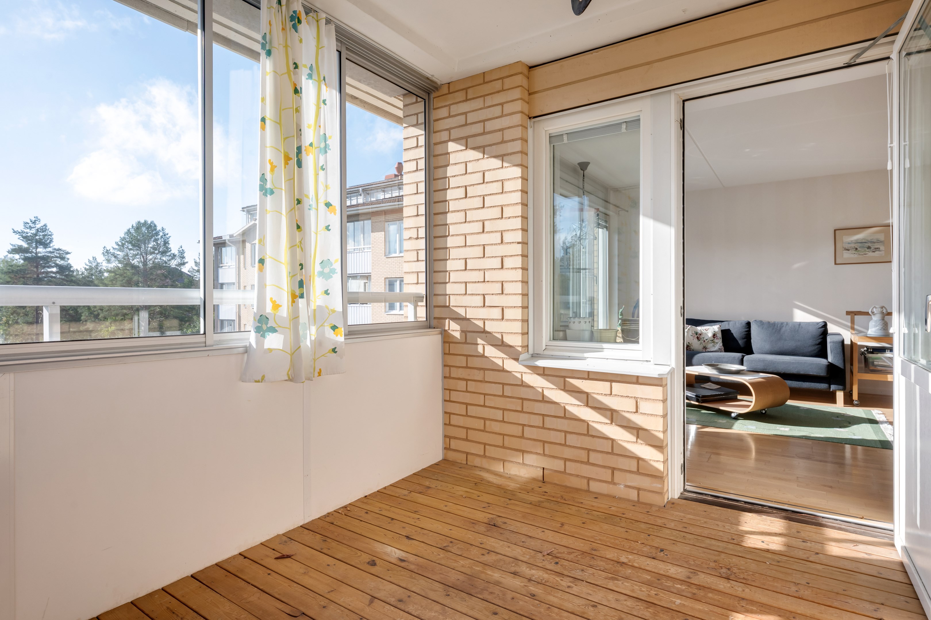 Bostadsbild från Stenbrohultsvägen 107, Till salu i Sävja, Uppsala