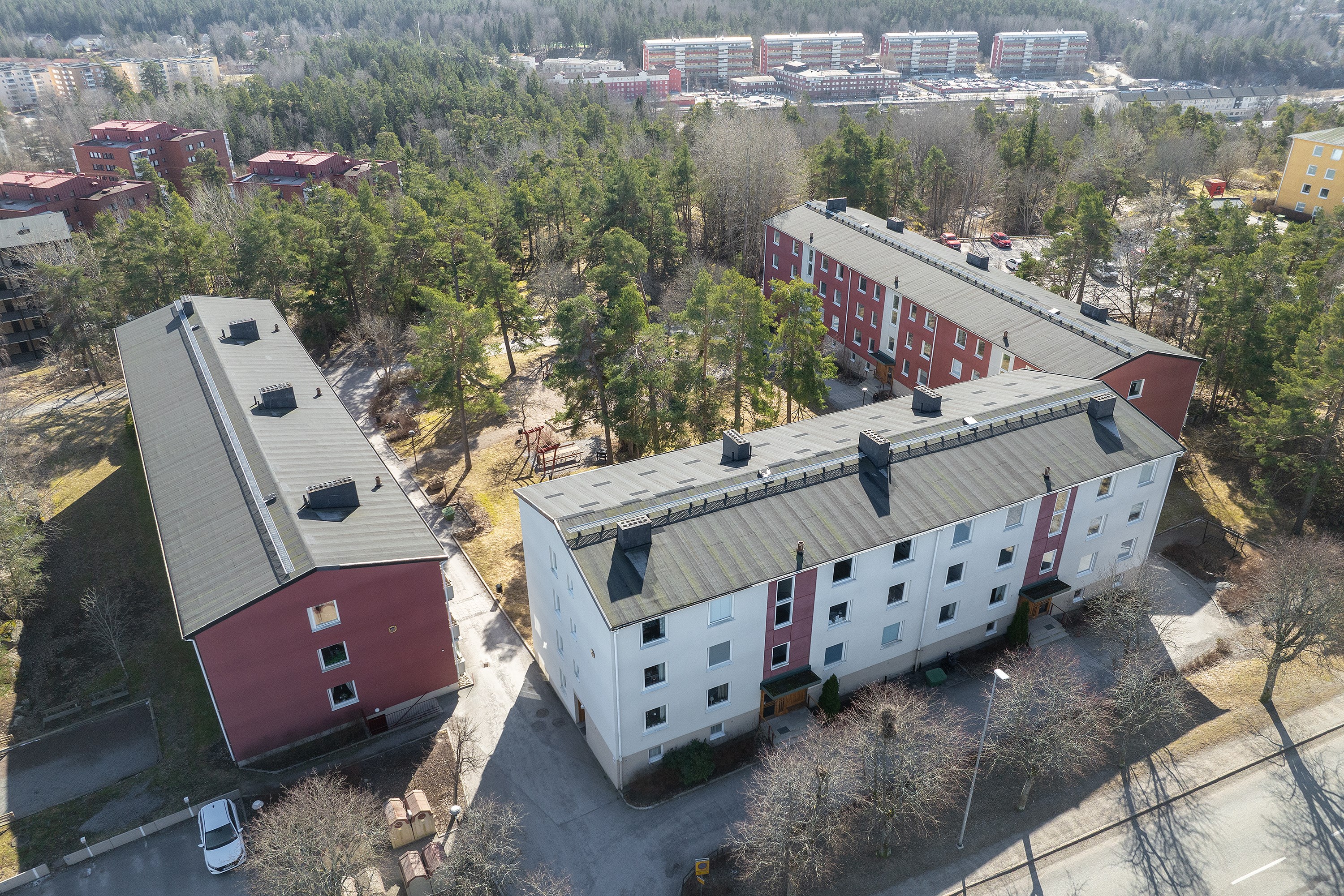 Bostadsbild från Tullingebergsvägen 50, Såld i G:a Tullingeberg, Botkyrka