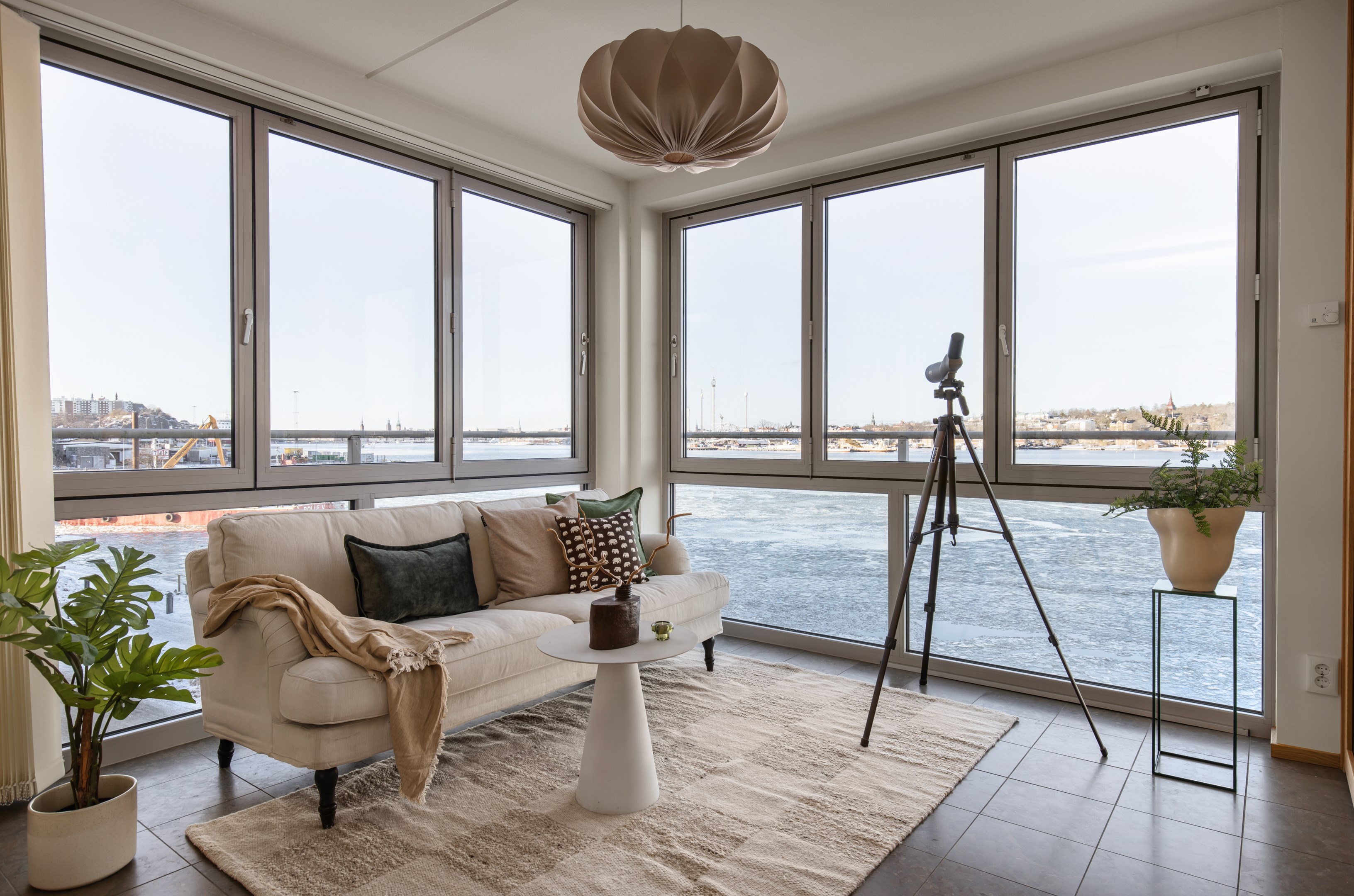 Bostadsbild från Saltsjöqvarns Kaj 3, Till salu i Saltsjöqvarn, Nacka