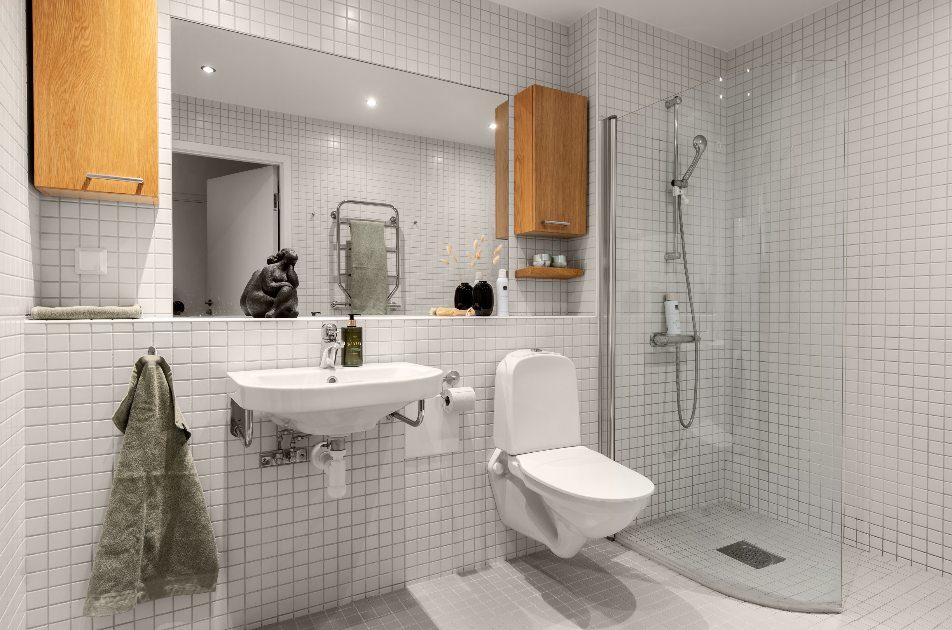 Bostadsbild från Saltsjöqvarns Kaj 3, Till salu i Saltsjöqvarn, Nacka