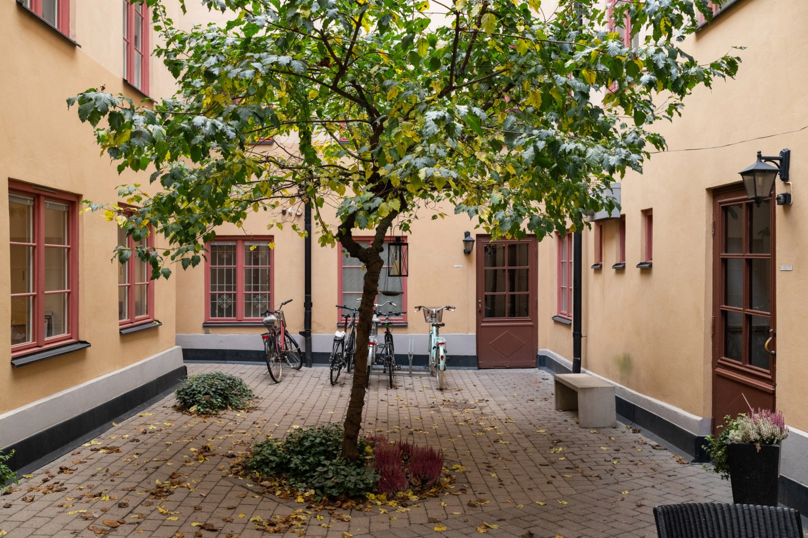 Bostadsbild från Johannesgatan 2, Till salu i Norrmalm, Stockholm