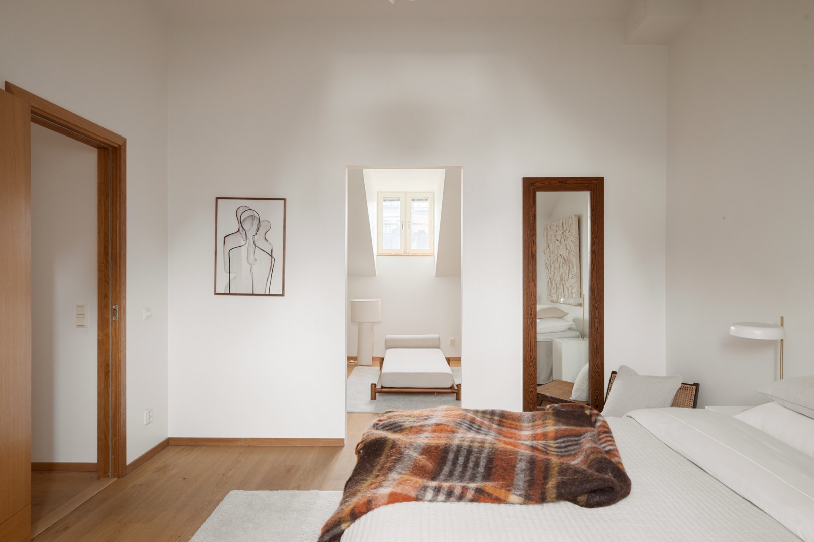 Bostadsbild från Johannesgatan 2, Till salu i Norrmalm, Stockholm