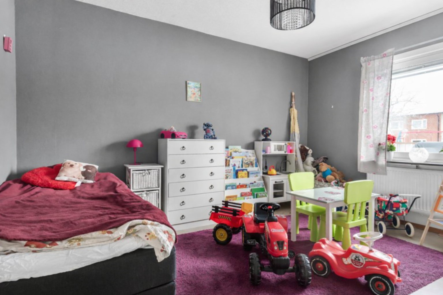 Bostadsbild från Körvelgatan 35B, Såld i Årsta, Uppsala