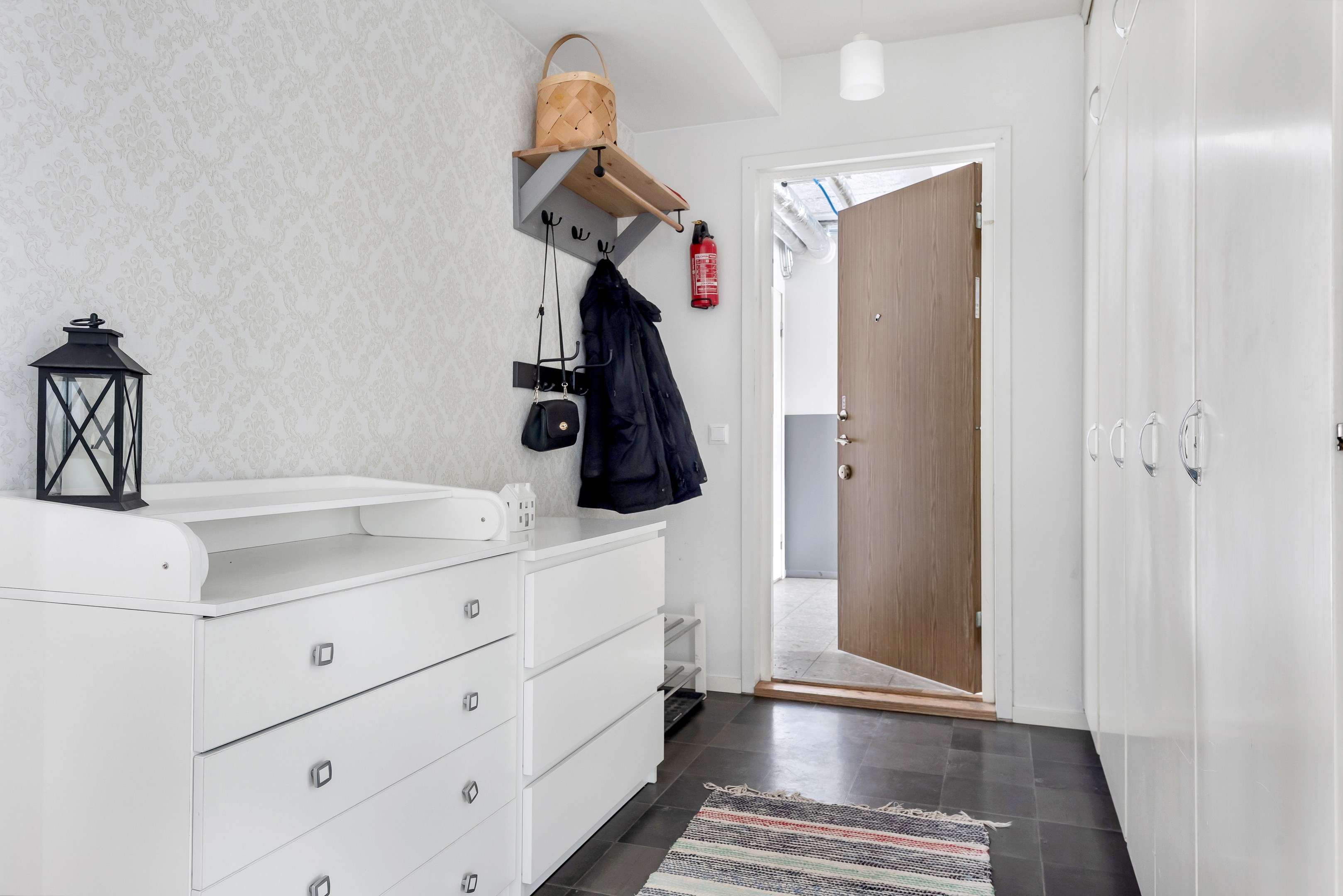 Bostadsbild från Körvelgatan 35B, Såld i Årsta, Uppsala