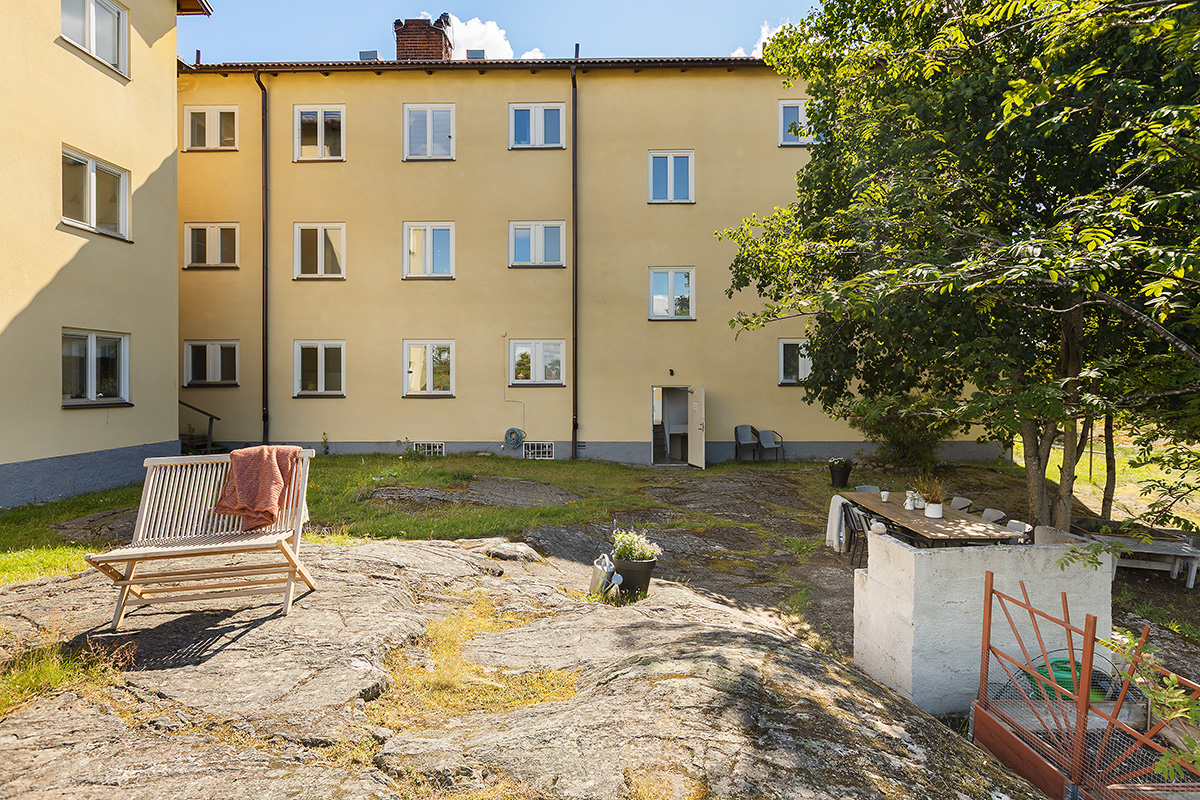 Bostadsbild från Bäckvägen 44, Kommande i Midsommarkransen, Stockholm