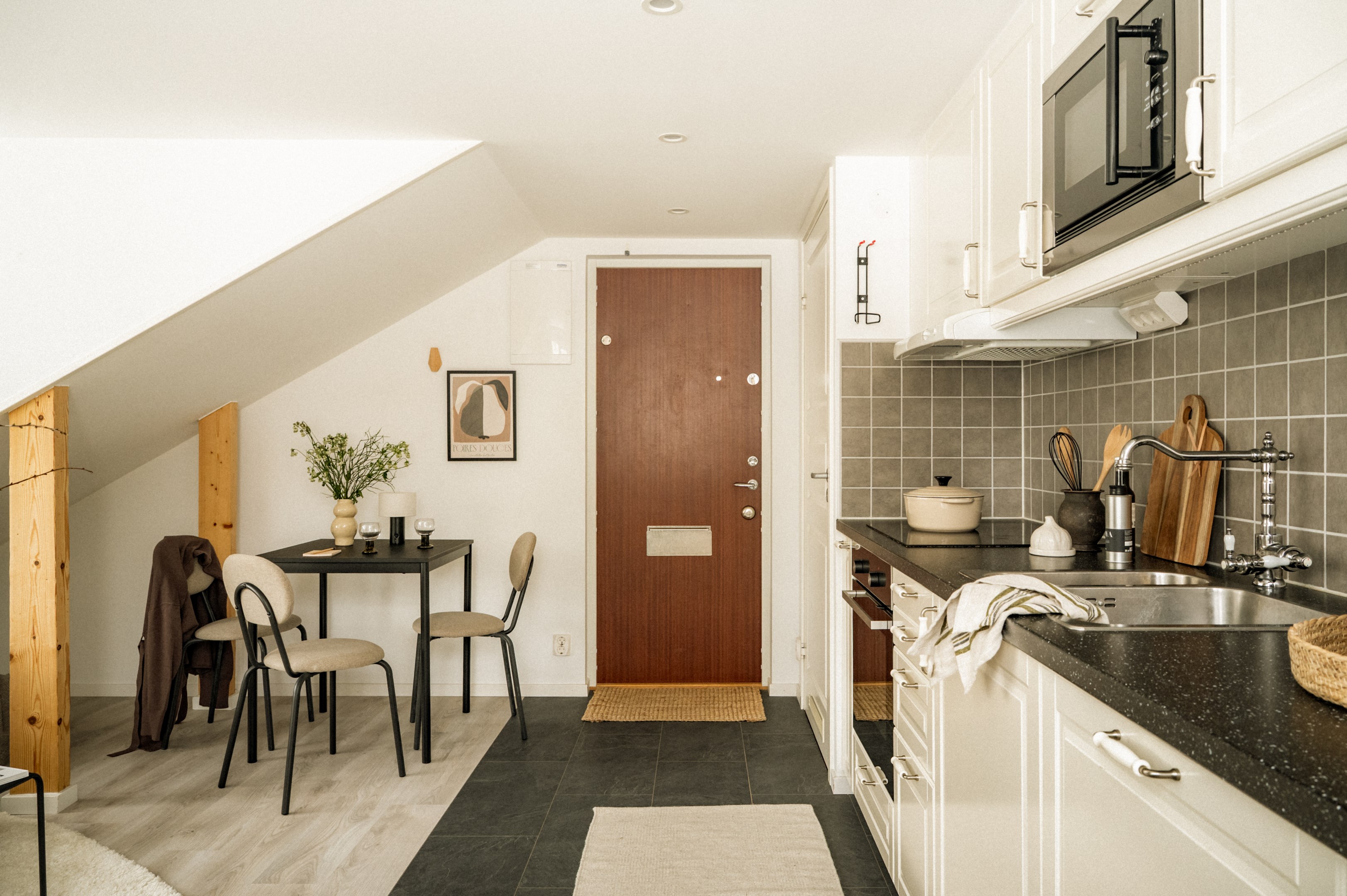 Badrummet nås via hallen