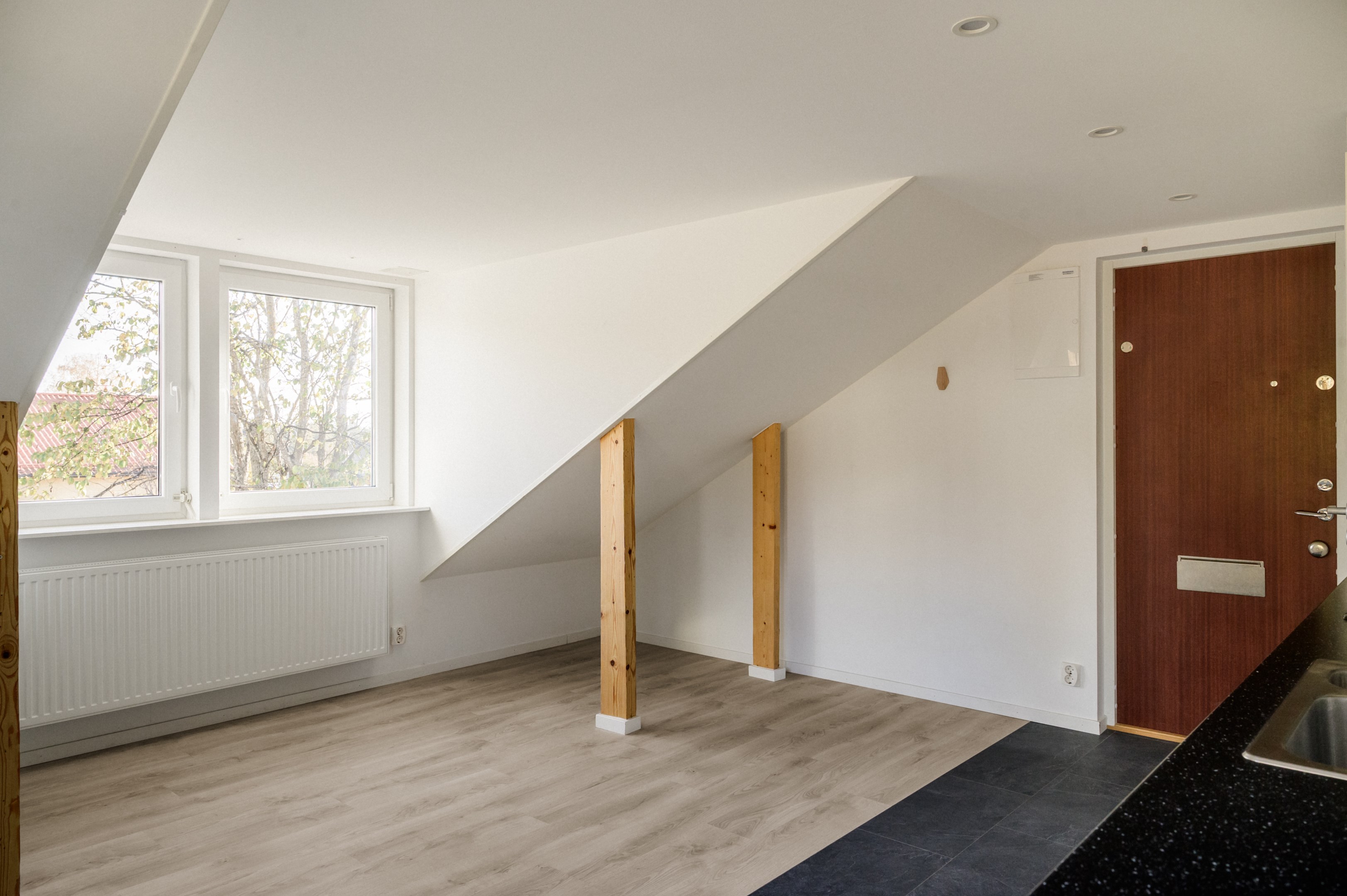 Hall med plats för ytterkläder & skor