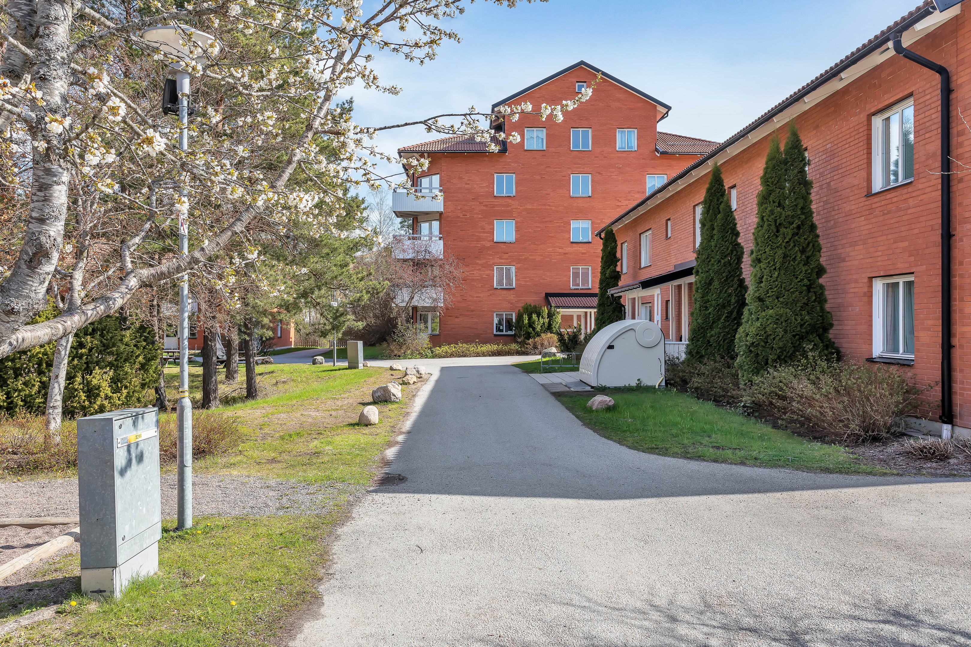 Bostadsbild från Smålandsvägen 1, Såld i Sävja, Uppsala