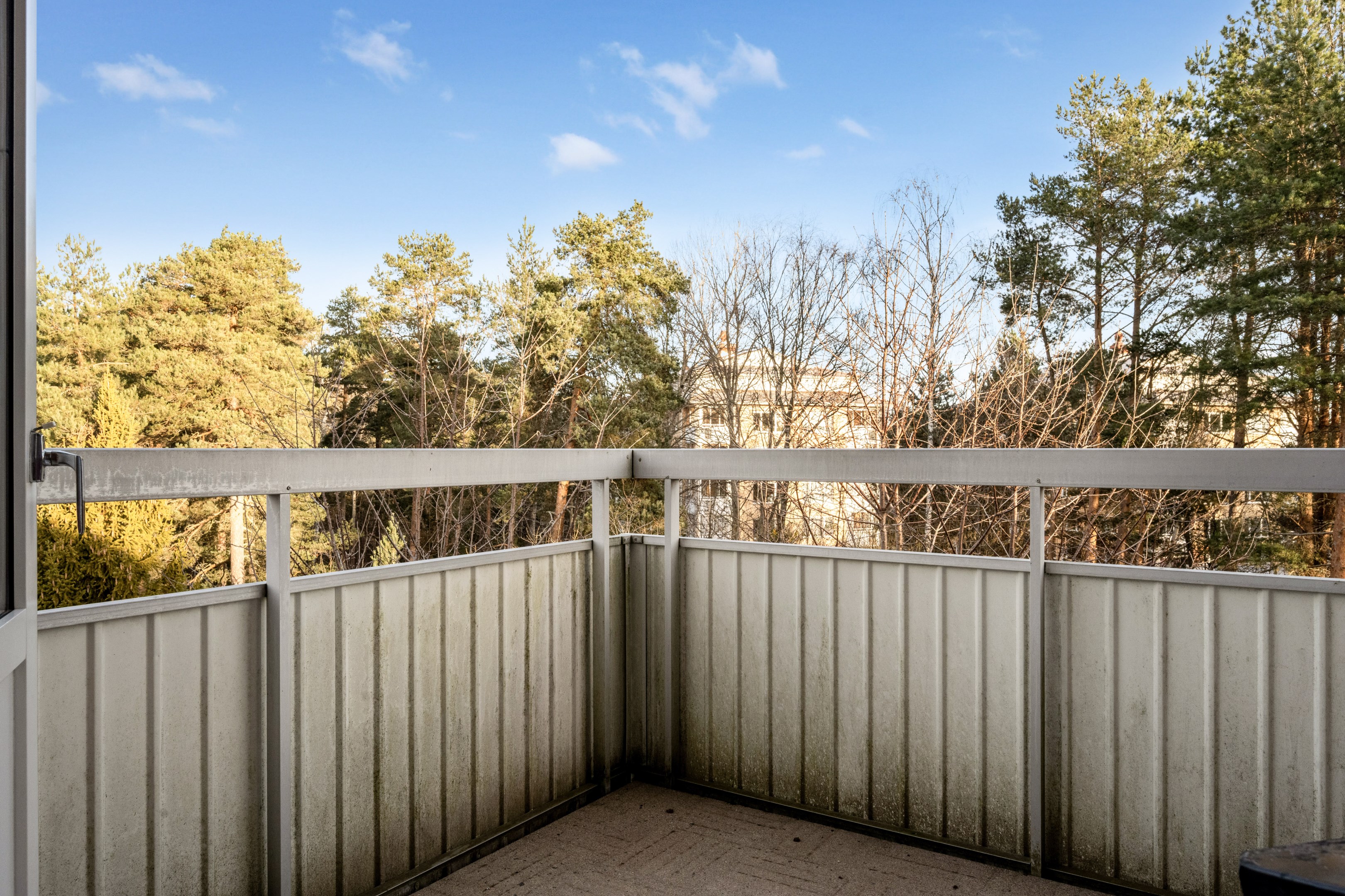 Bostadsbild från Smålandsvägen 1, Såld i Sävja, Uppsala