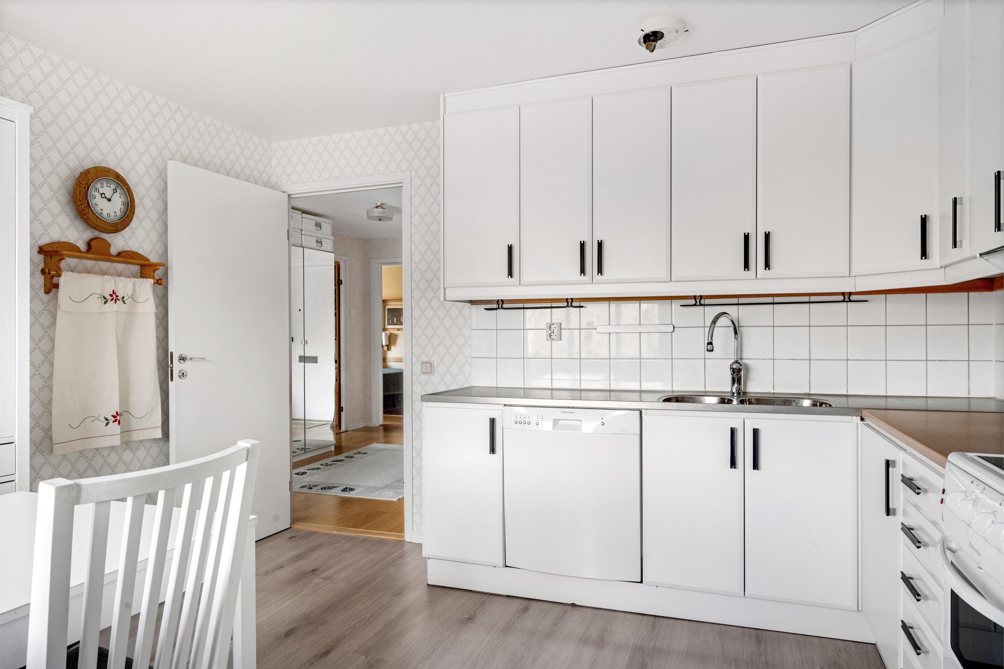 Bostadsbild från Smålandsvägen 1, Såld i Sävja, Uppsala