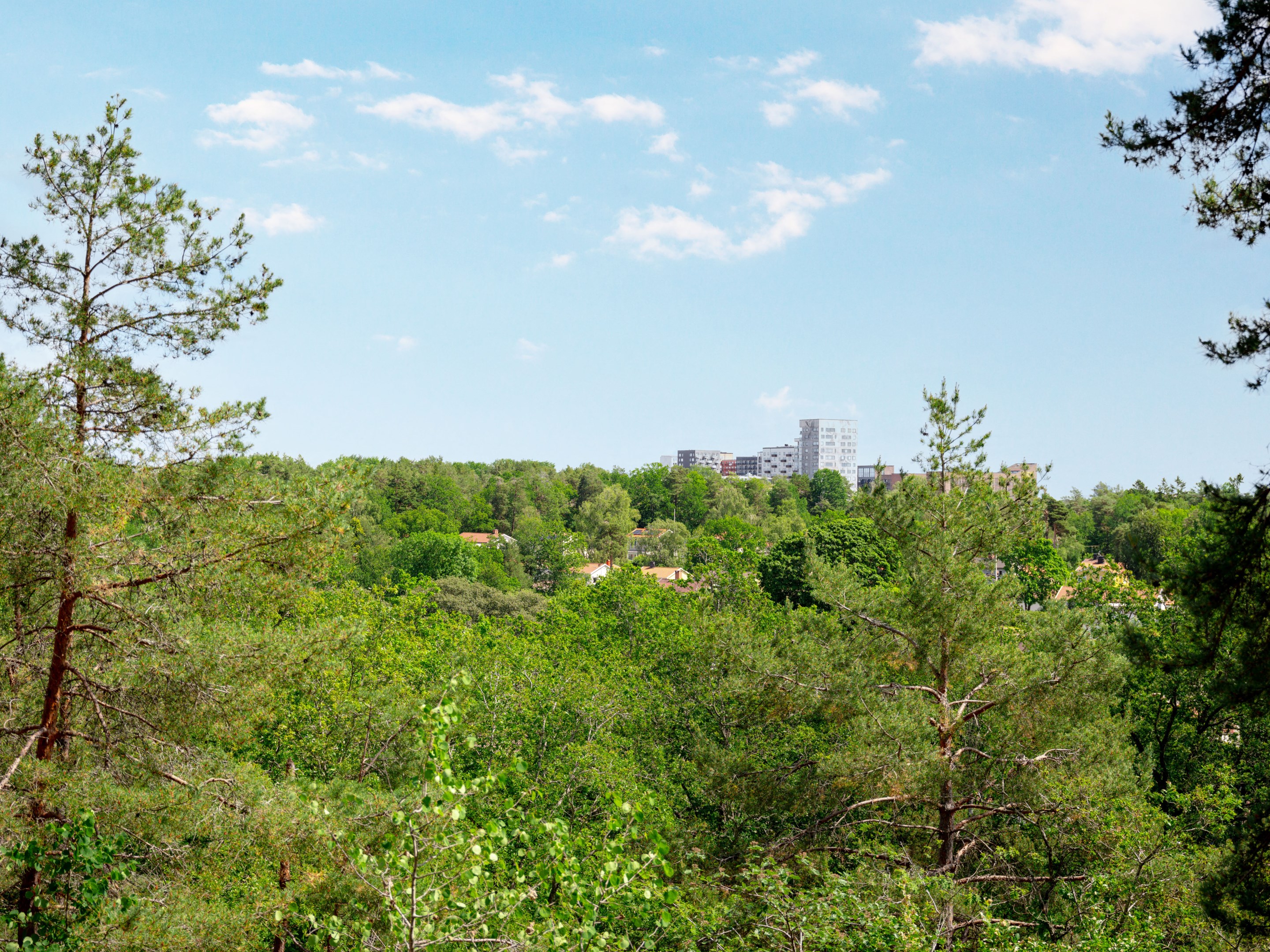 Bostadsbild från Kamrerarvägen 38, Till salu i Hägerstensåsen, Stockholm