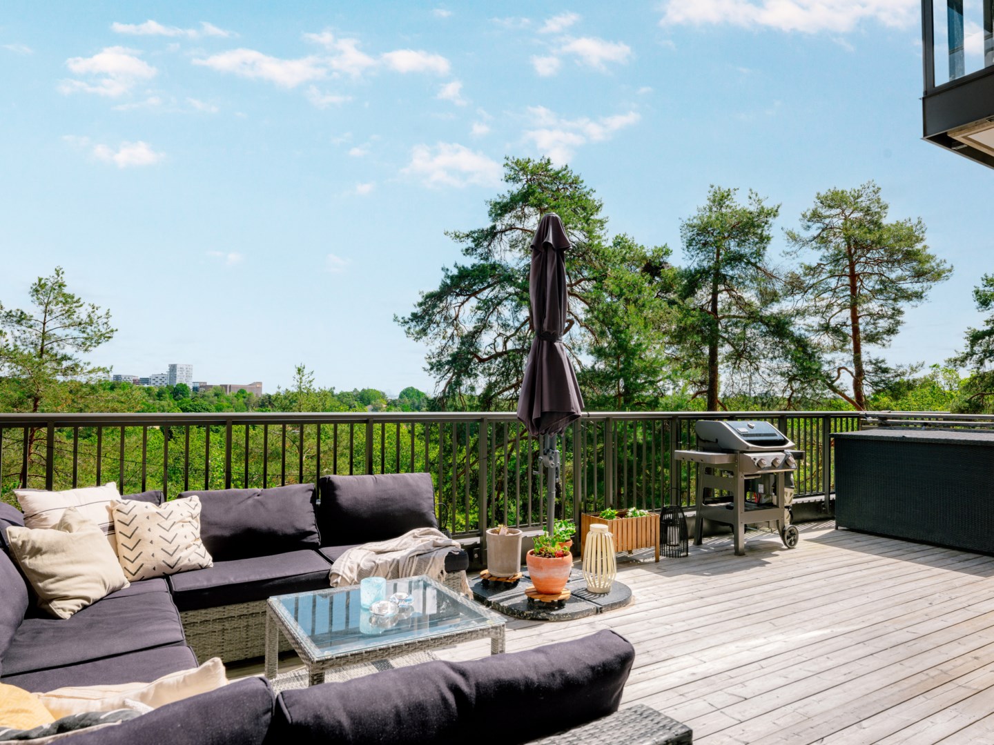 Bostadsbild från Kamrerarvägen 38, Kommande i Hägerstensåsen, Stockholm