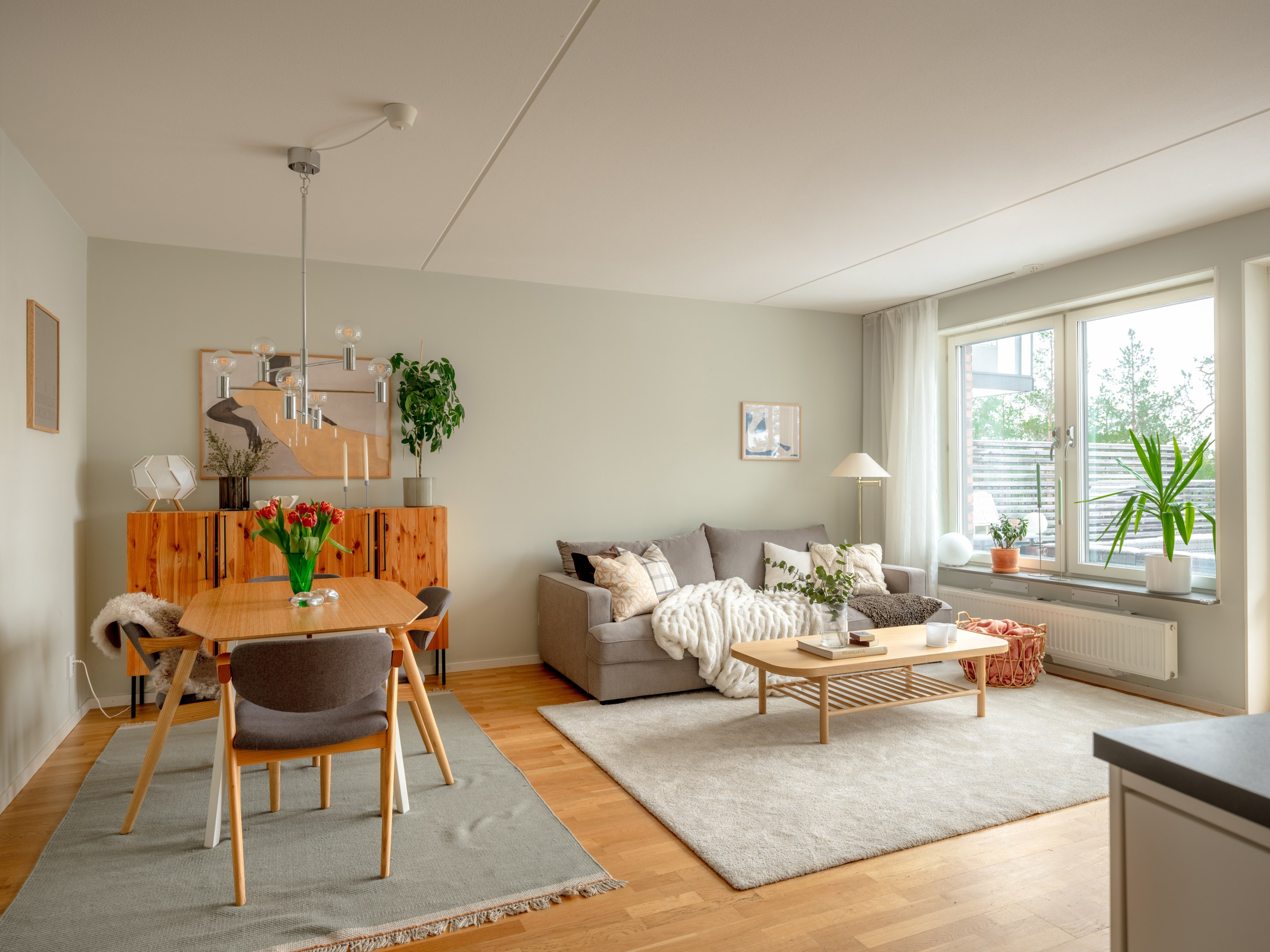 Bostadsbild från Kamrerarvägen 38, Till salu i Hägerstensåsen, Stockholm