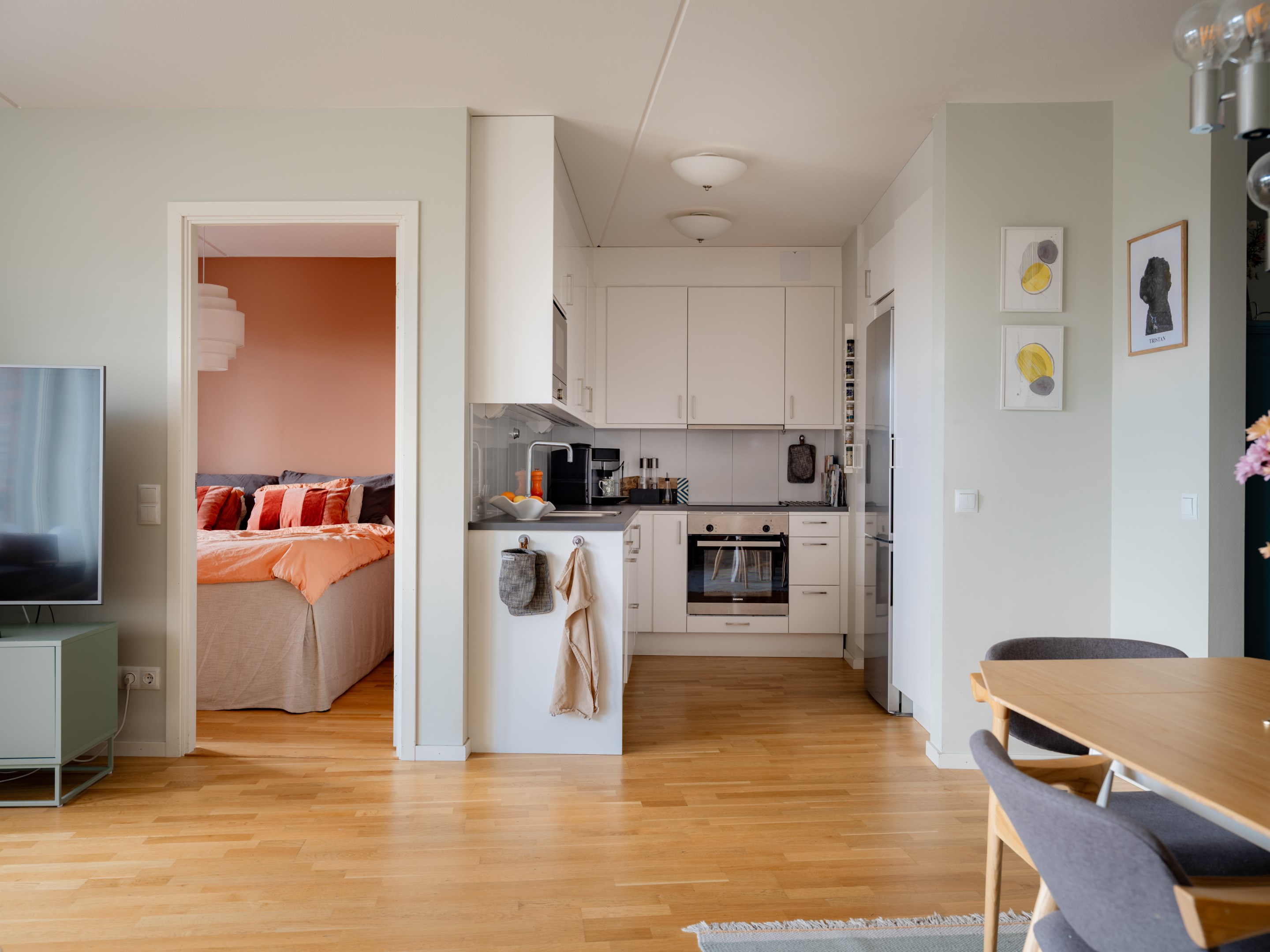 Bostadsbild från Kamrerarvägen 38, Till salu i Hägerstensåsen, Stockholm