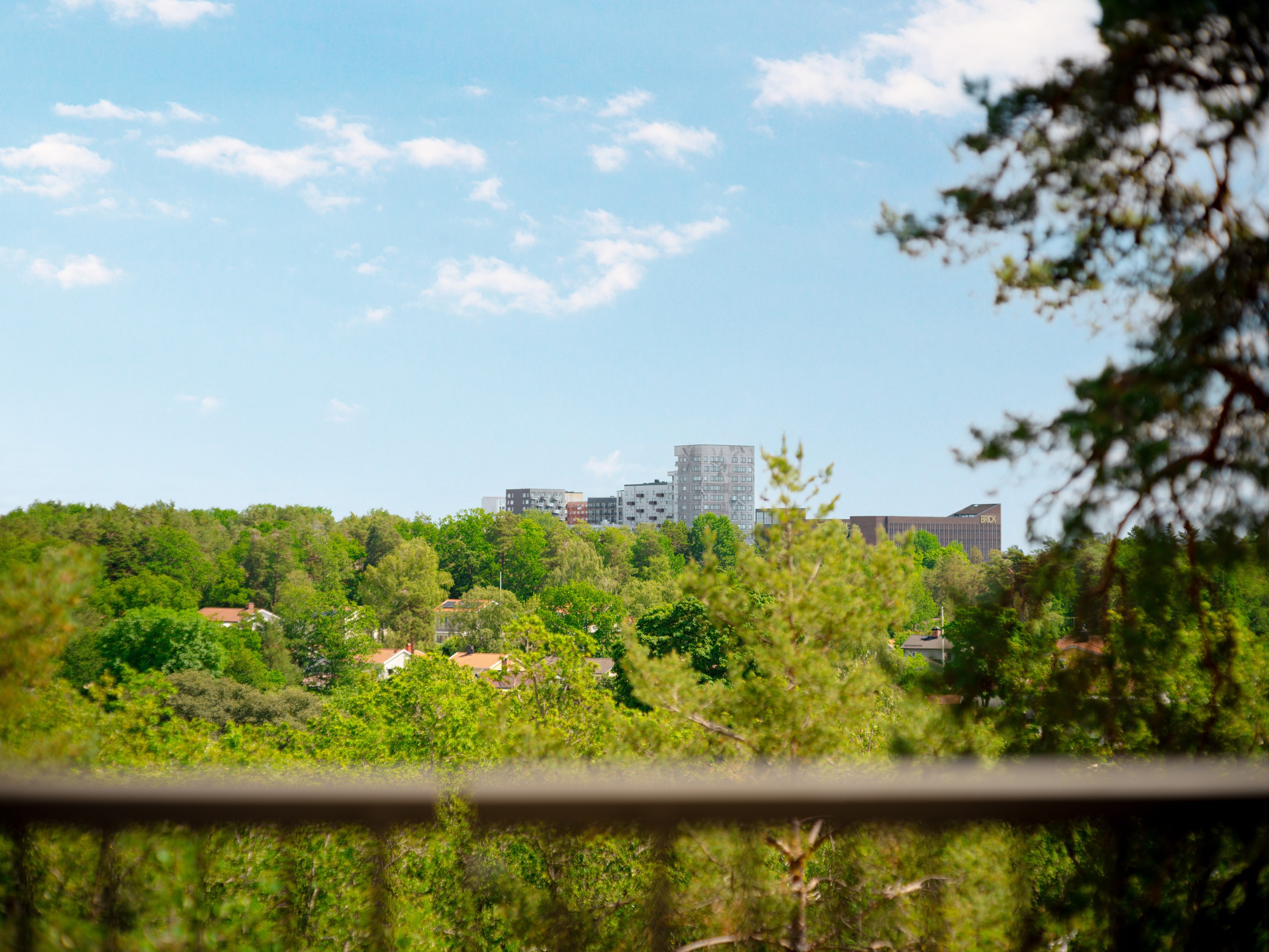 Bostadsbild från Kamrerarvägen 38, Till salu i Hägerstensåsen, Stockholm