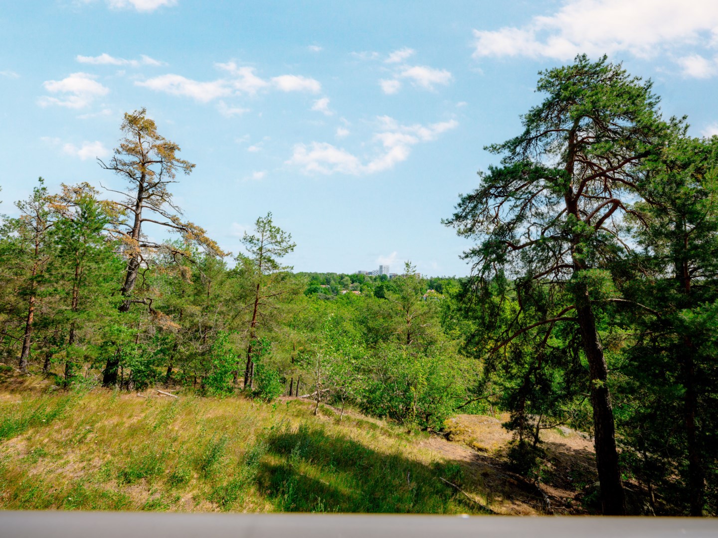 Bostadsbild från Kamrerarvägen 38, Kommande i Hägerstensåsen, Stockholm