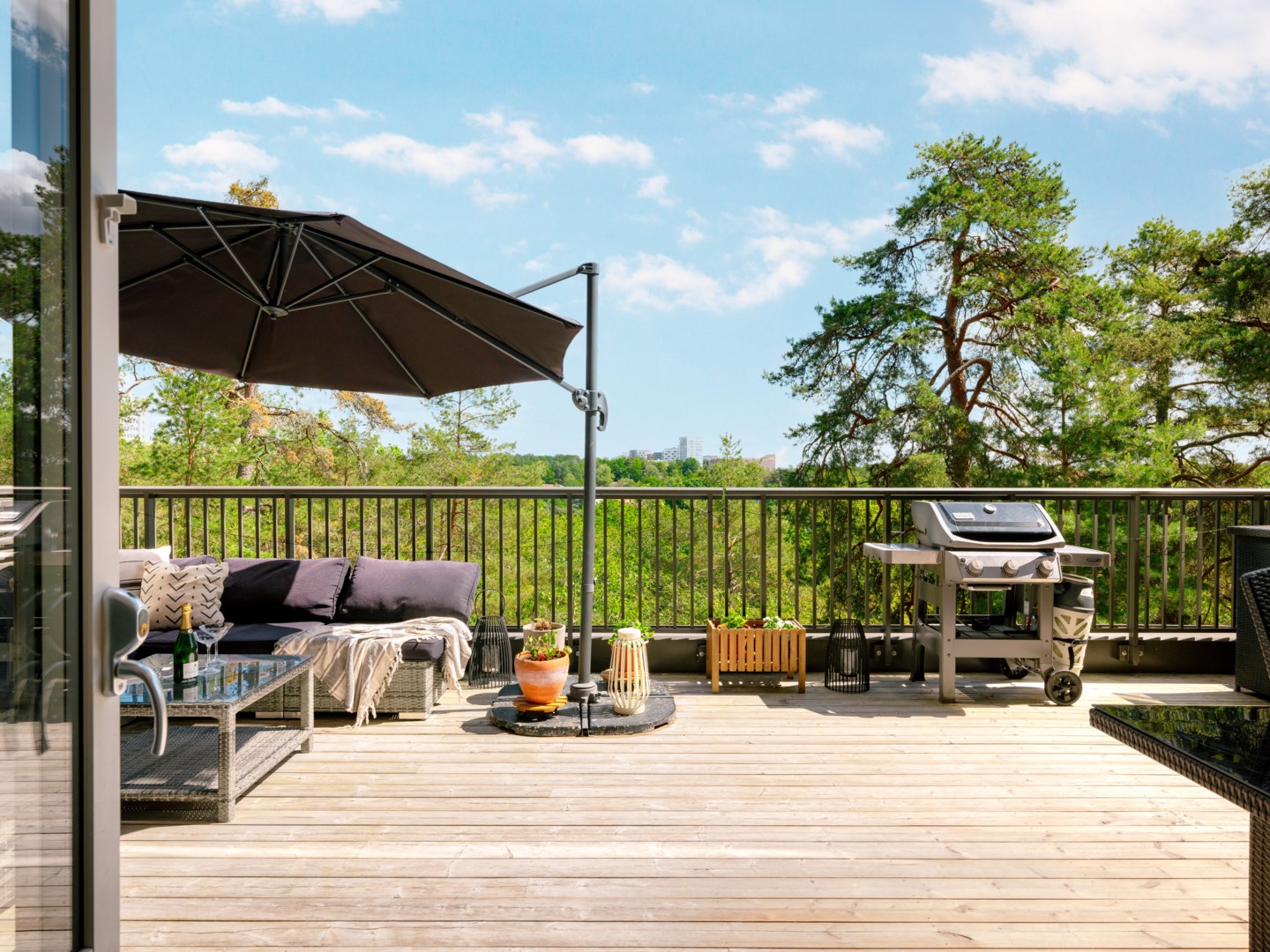 Bostadsbild från Kamrerarvägen 38, Kommande i Hägerstensåsen, Stockholm