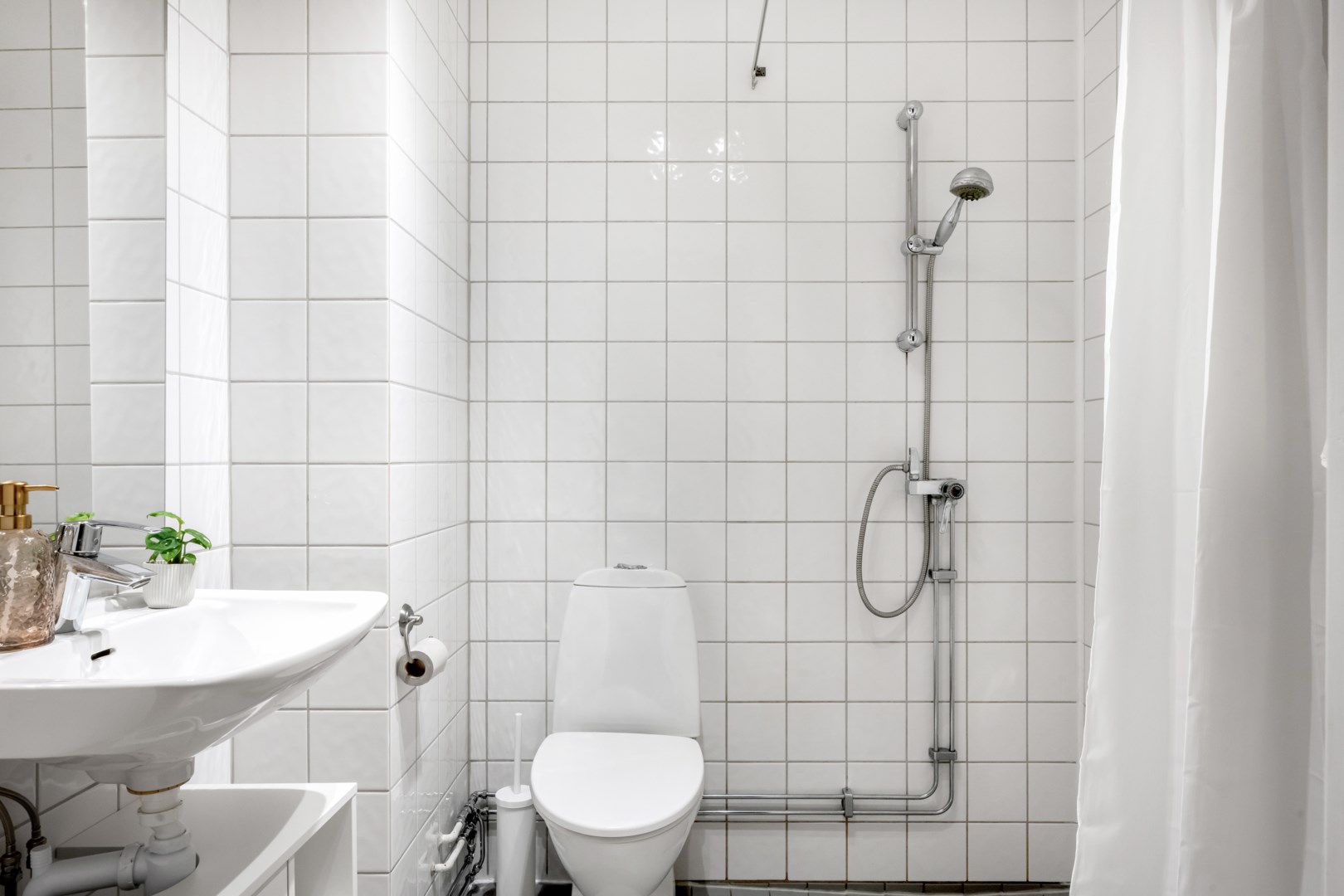 Bostadsbild från Gotlandsresan 99, Till salu i Sävja, Uppsala