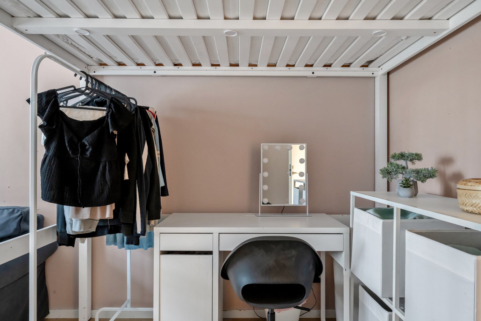 Bostadsbild från Gotlandsresan 99, Till salu i Sävja, Uppsala