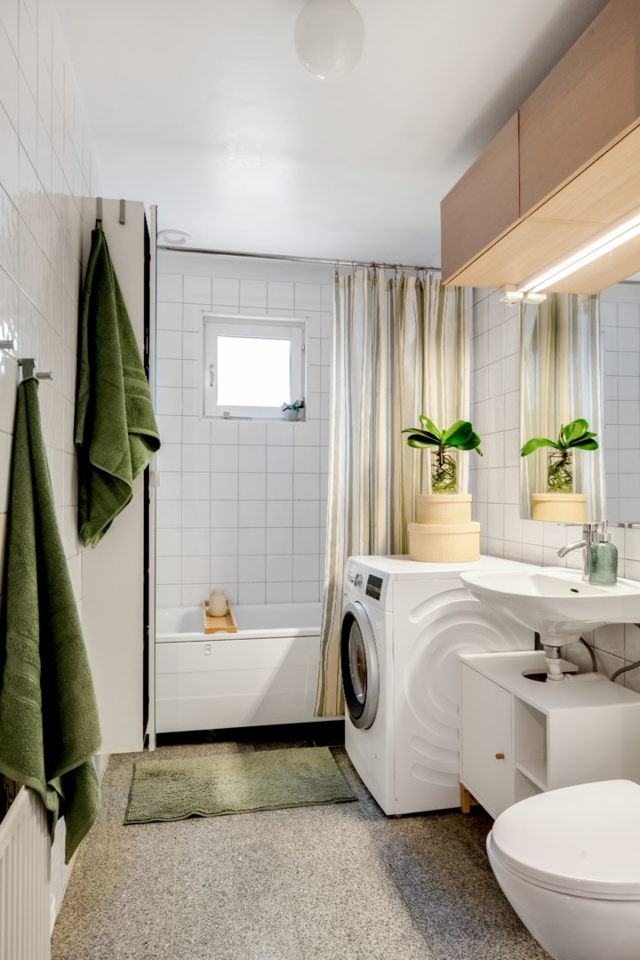 Bostadsbild från Gotlandsresan 99, Till salu i Sävja, Uppsala