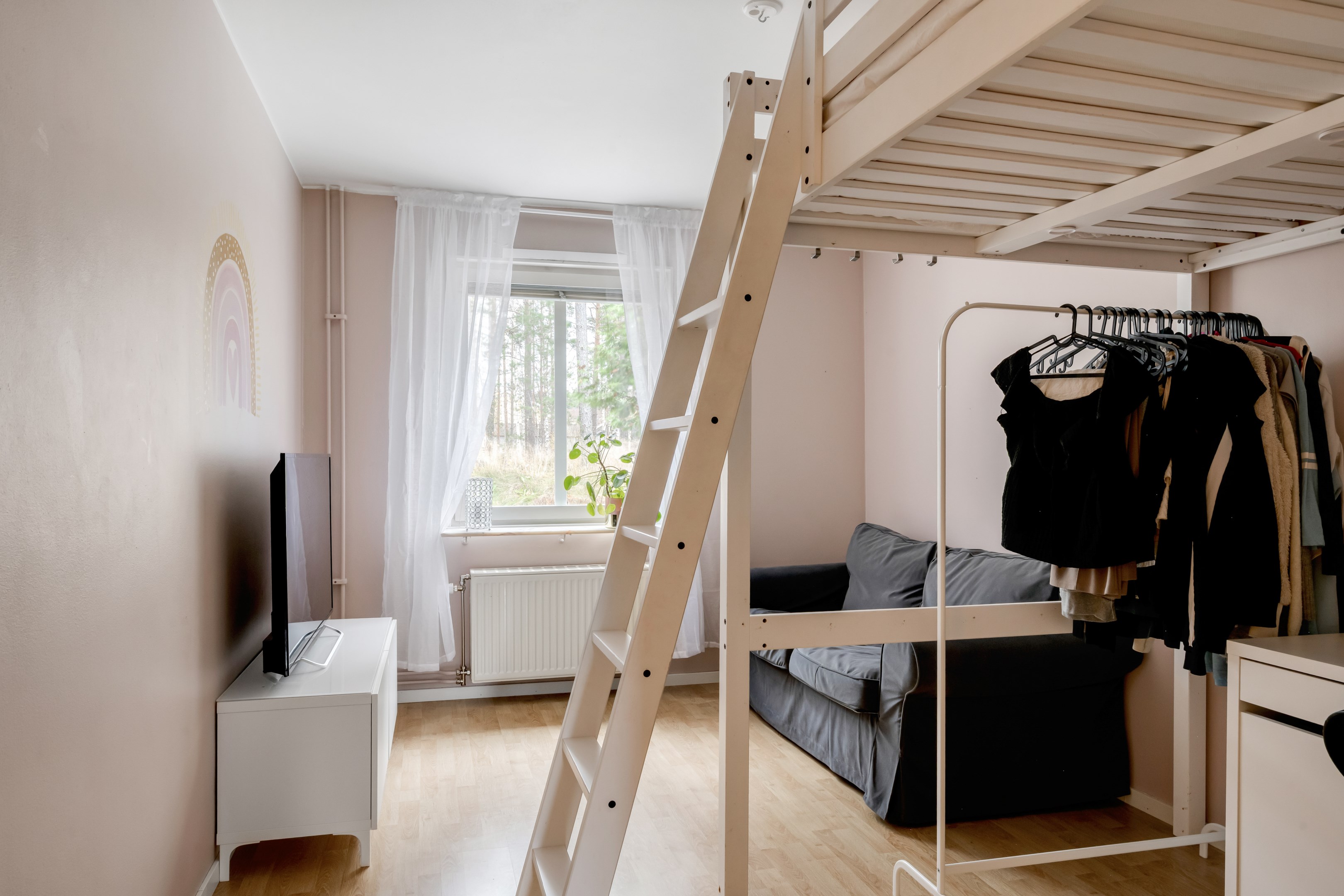 Bostadsbild från Gotlandsresan 99, Såld i Sävja, Uppsala