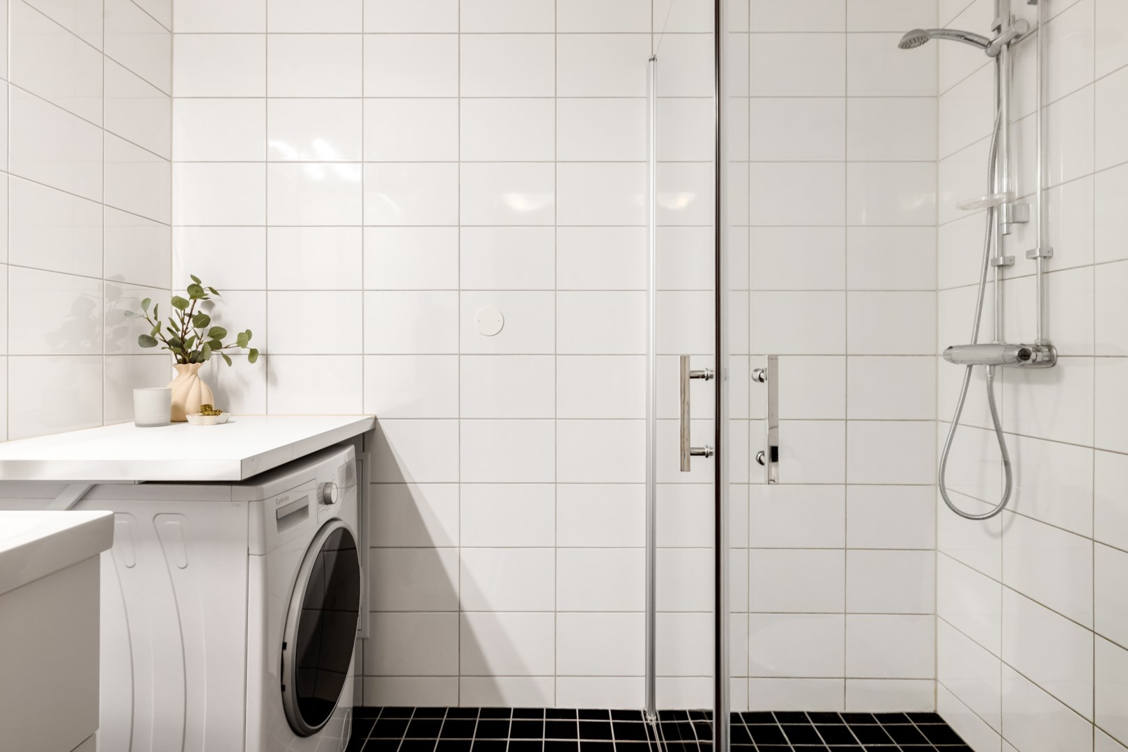 Bostadsbild från Råbyvägen 57E, Till salu i Gränby, Uppsala