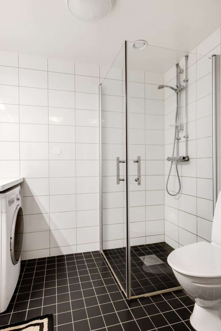 Bostadsbild från Råbyvägen 57E, Till salu i Gränby, Uppsala