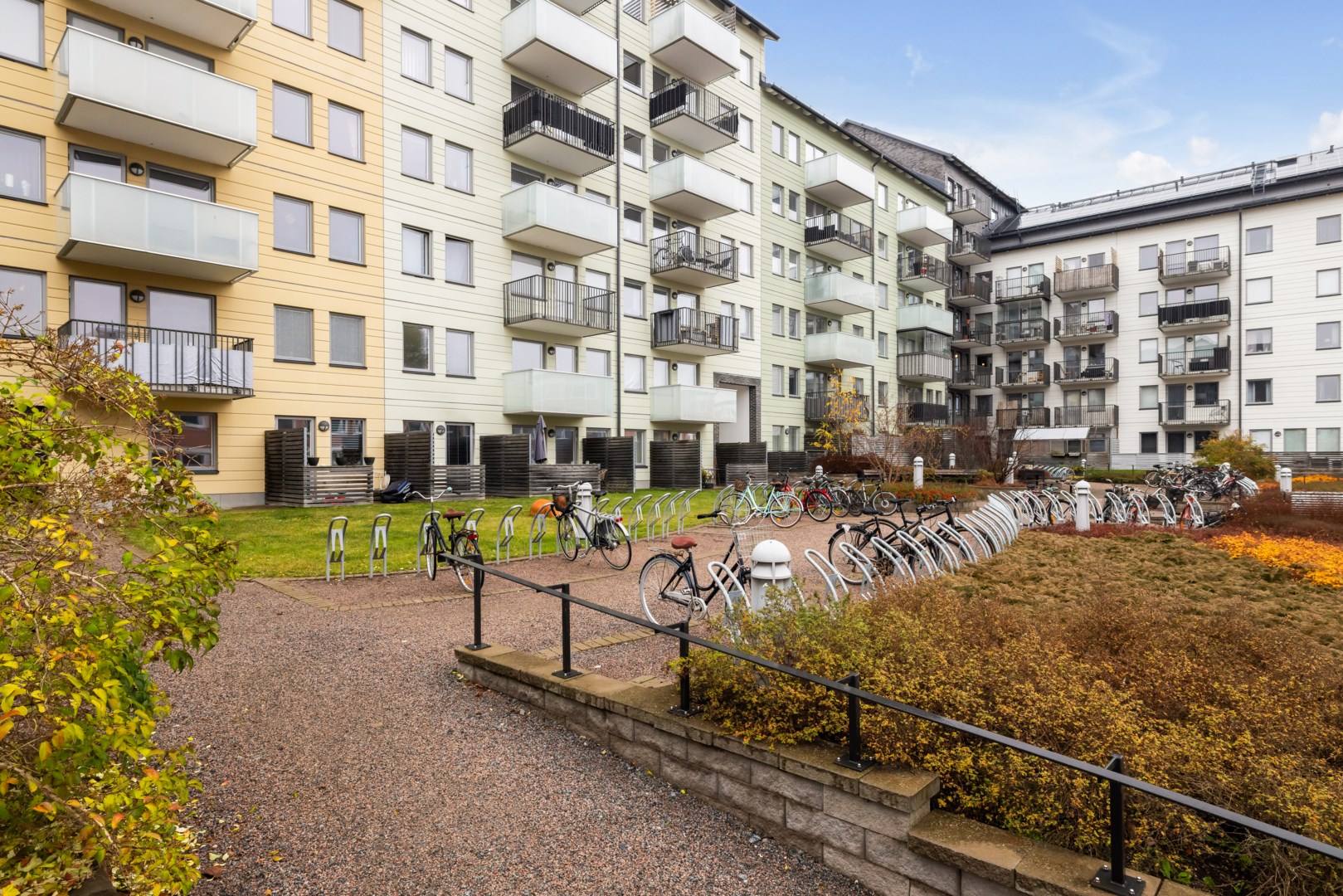 Bostadsbild från Råbyvägen 57E, Till salu i Gränby, Uppsala