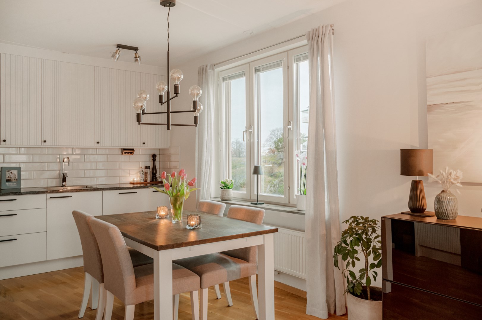 Bostadsbild från Finnbergsvägen 68, Såld i Finnberget, Nacka