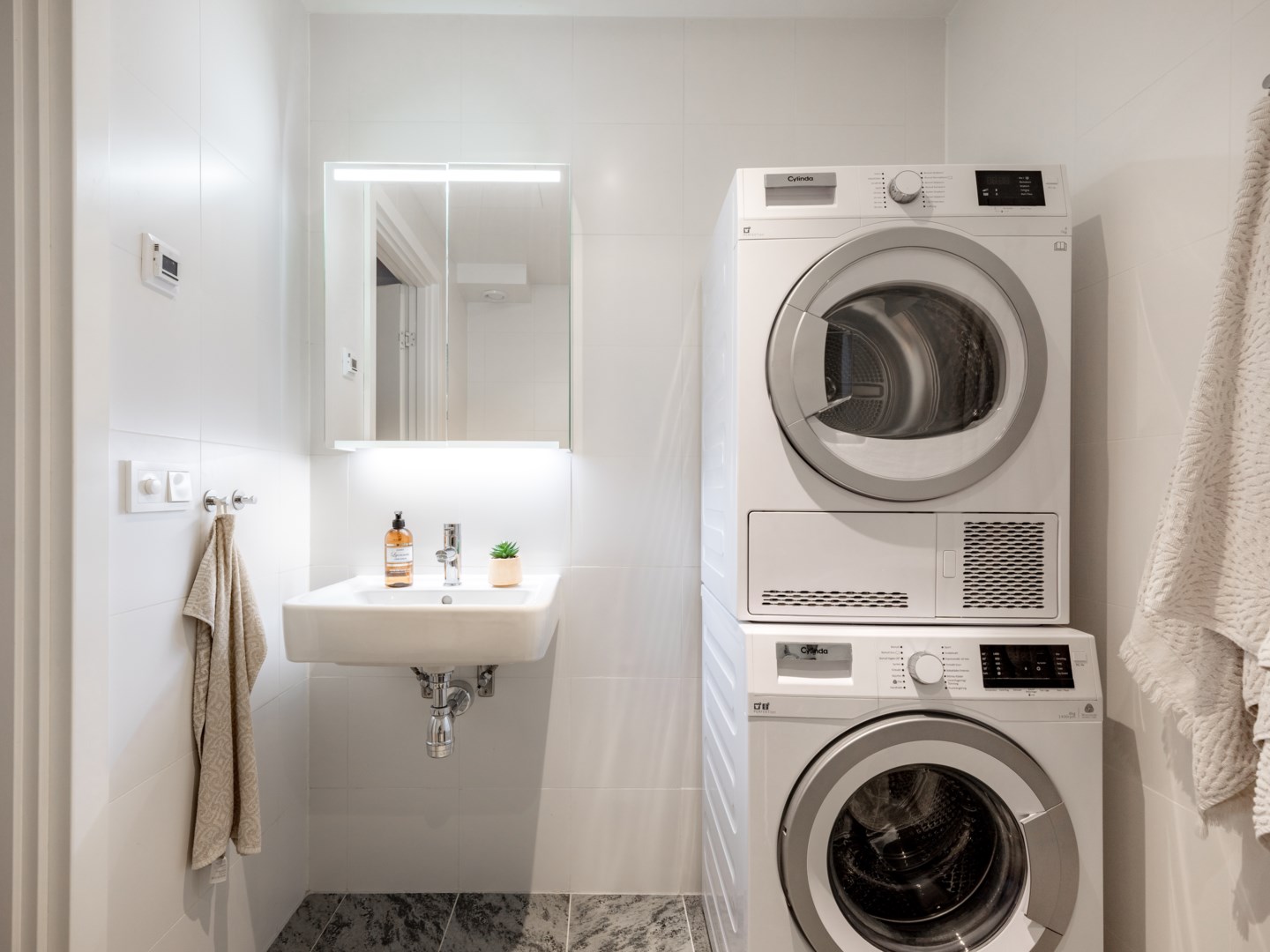 Bostadsbild från Valborgsmässovägen 20A, Till salu i Midsommarkransen - Telefonplan, Stockholm