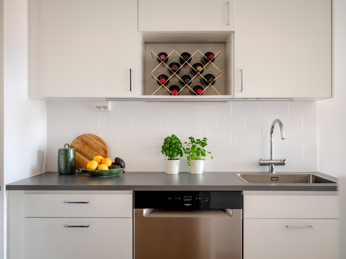 Bostadsbild från Radiusbacken 39, Till salu i Midsommarkransen, Stockholm