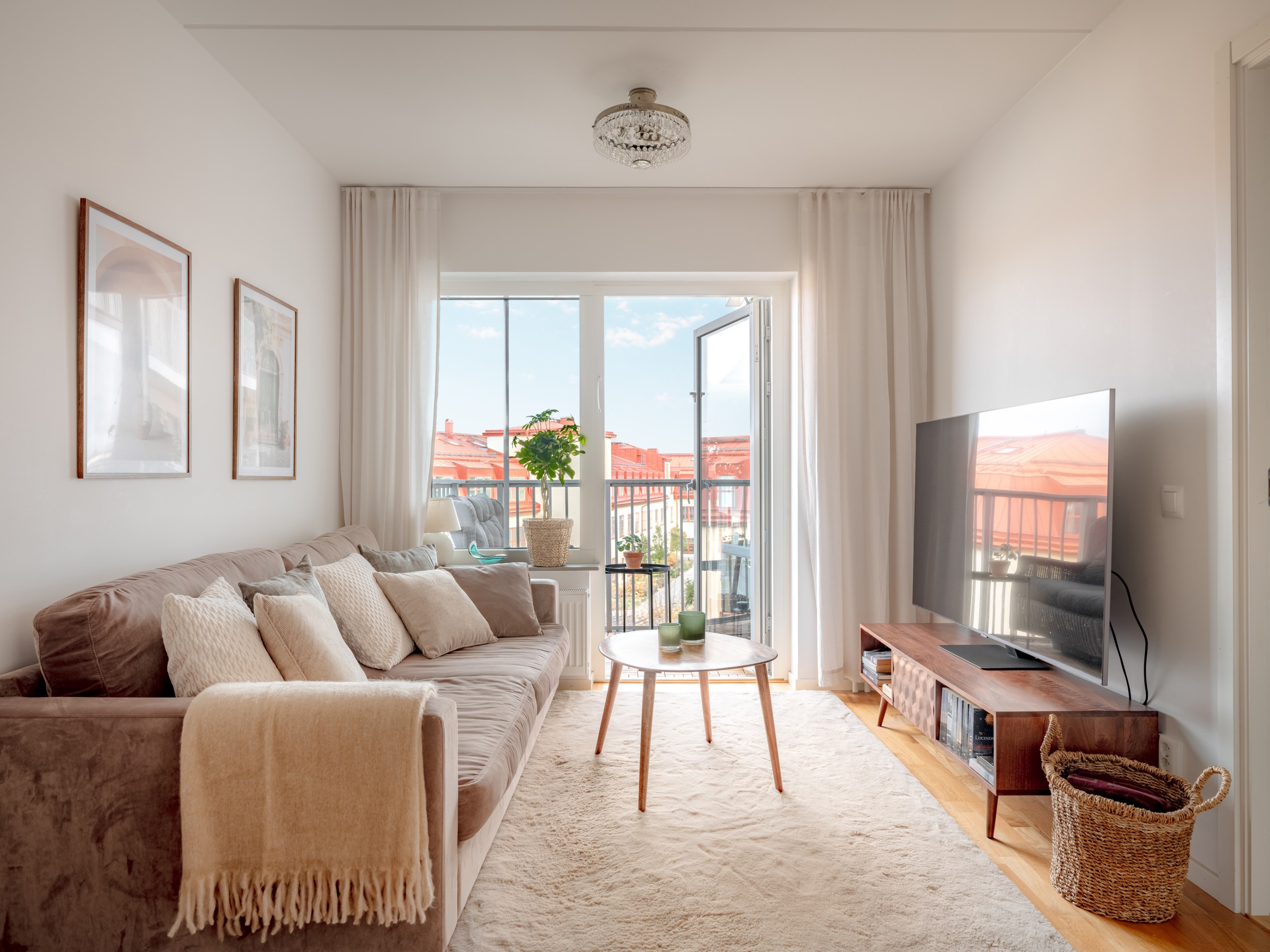 Bostadsbild från Radiusbacken 39, Såld i Midsommarkransen, Stockholm