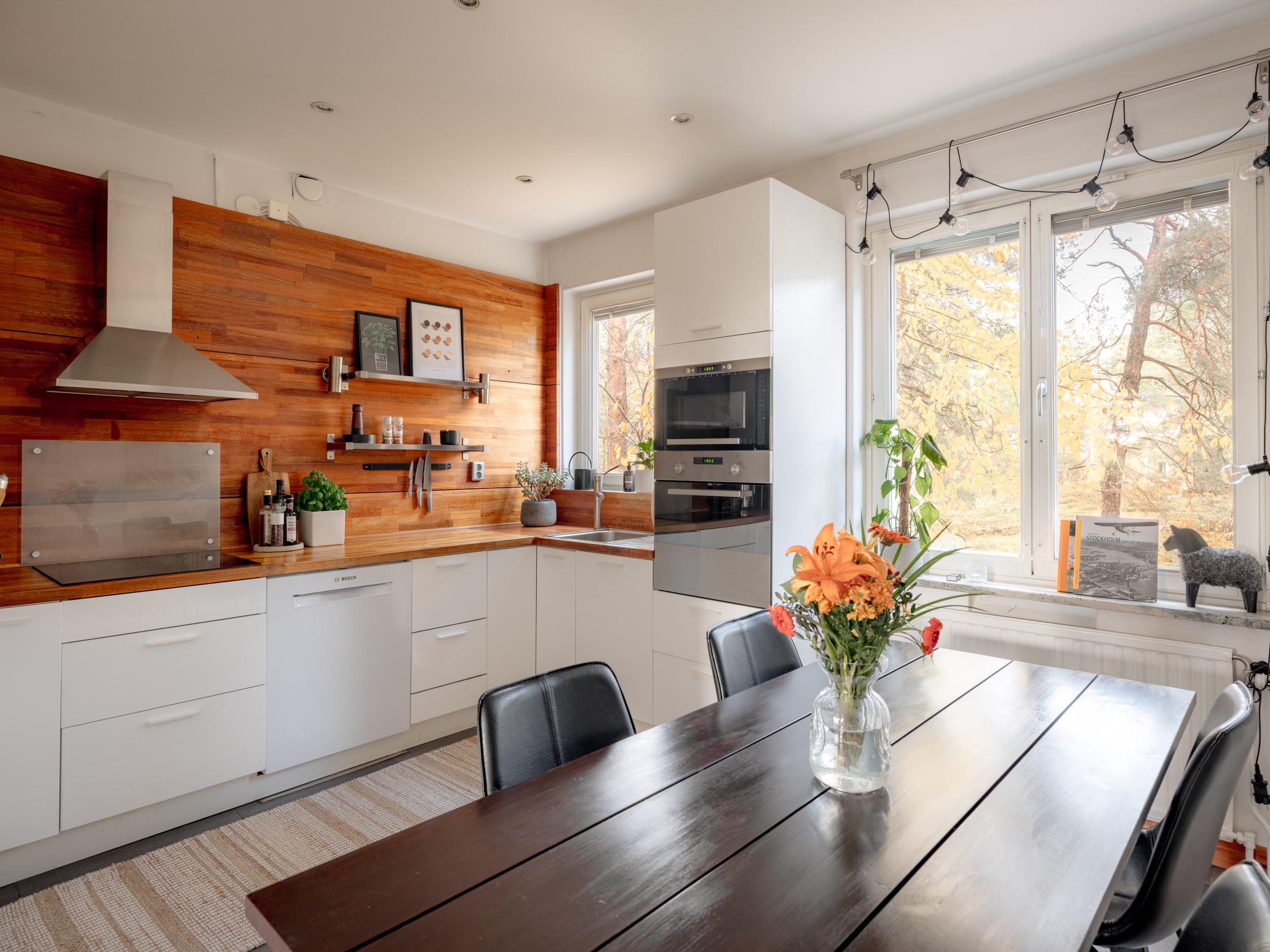 Bostadsbild från Inteckningsvägen 64, Till salu i Hägerstensåsen, Stockholm