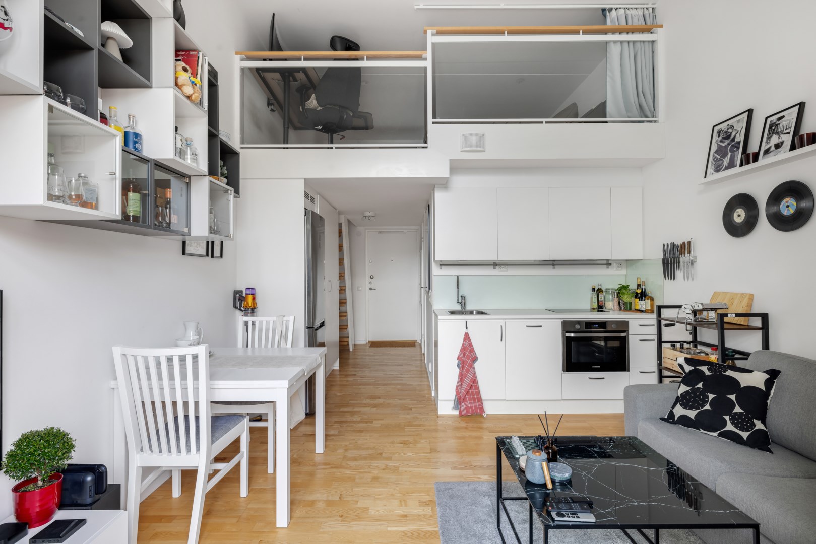 Bostadsbild från Rosendalsvägen 12, Till salu i Rosendal, Uppsala