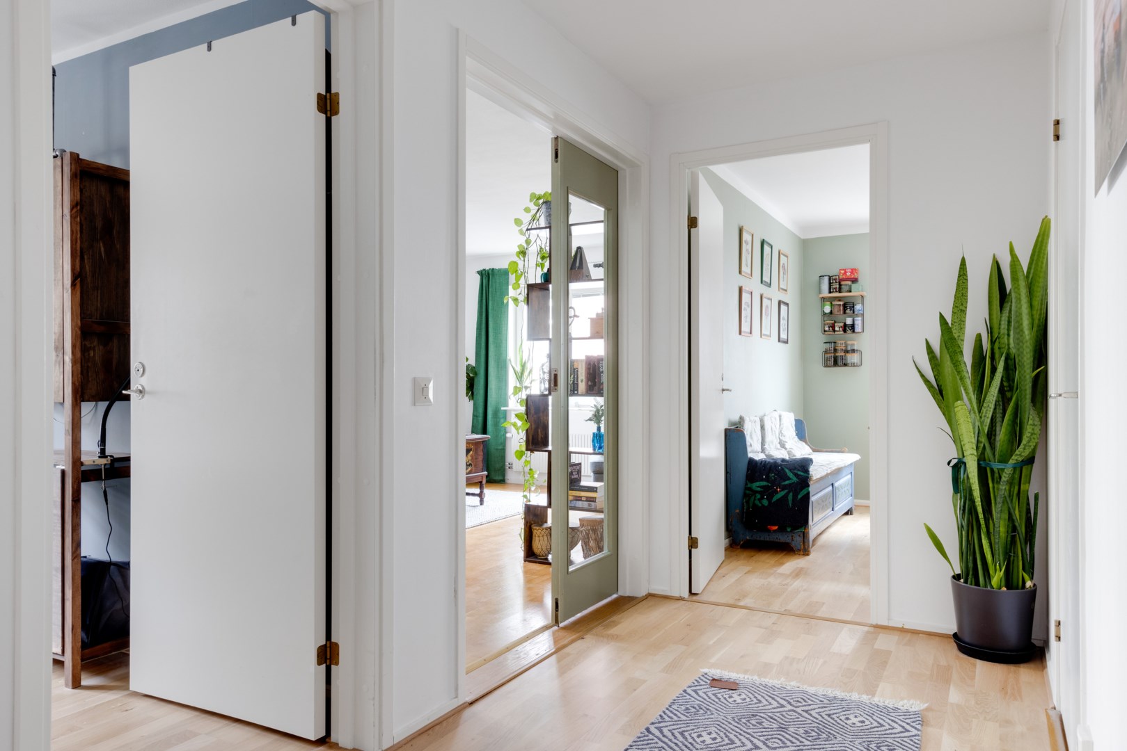 Bostadsbild från Linnégatan 19, Till salu i Centrum, Uppsala