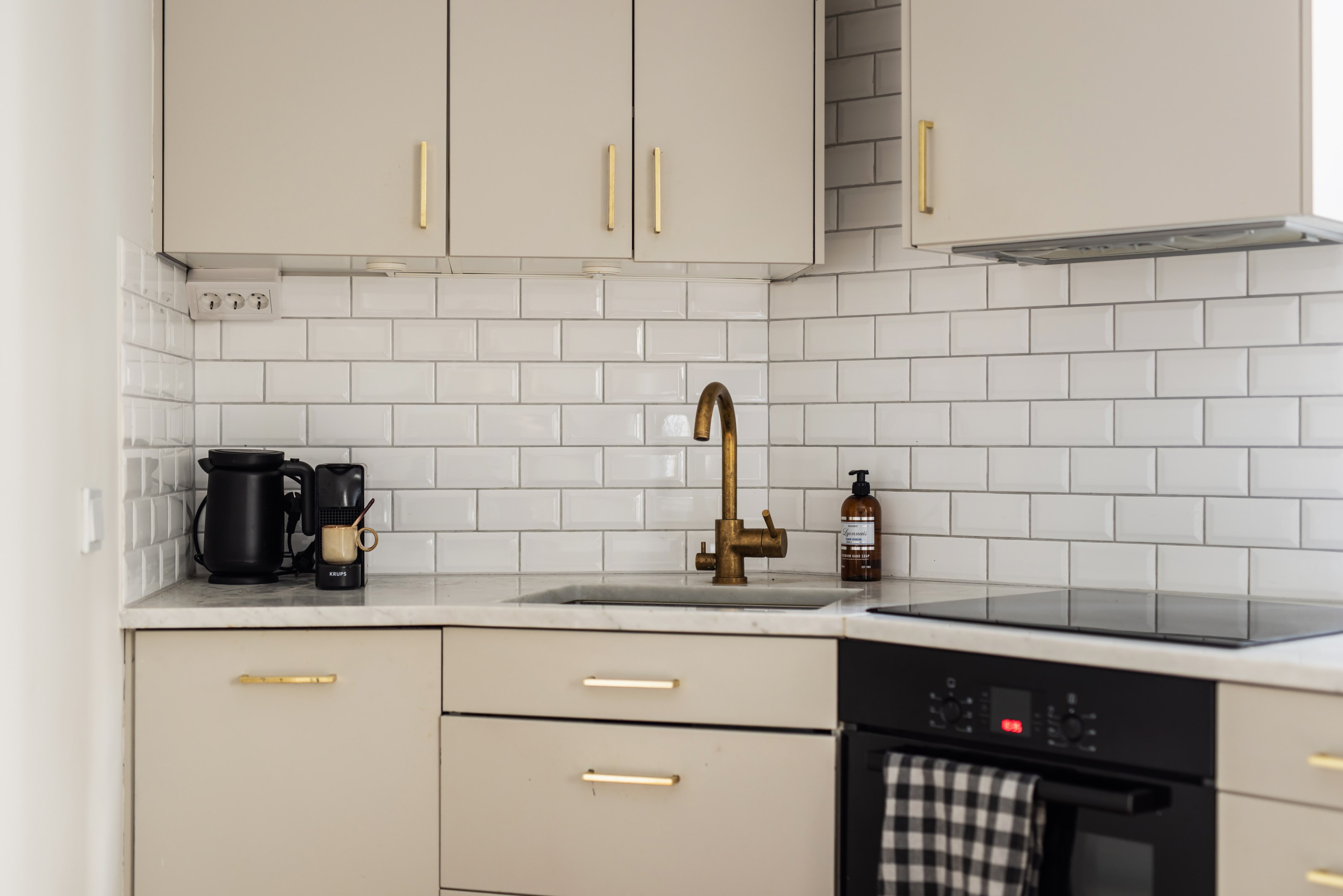 Bostadsbild från Styrmansgatan 16B, Såld i Östermalm, Stockholm