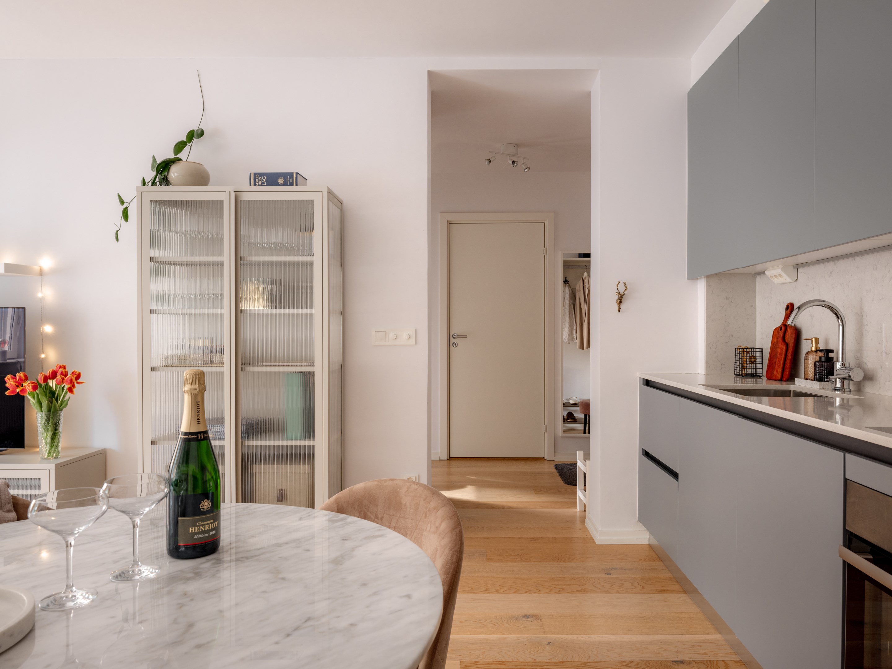 Bostadsbild från Valborgsmässovägen 20A, Såld i Midsommarkransen - Telefonplan, Stockholm