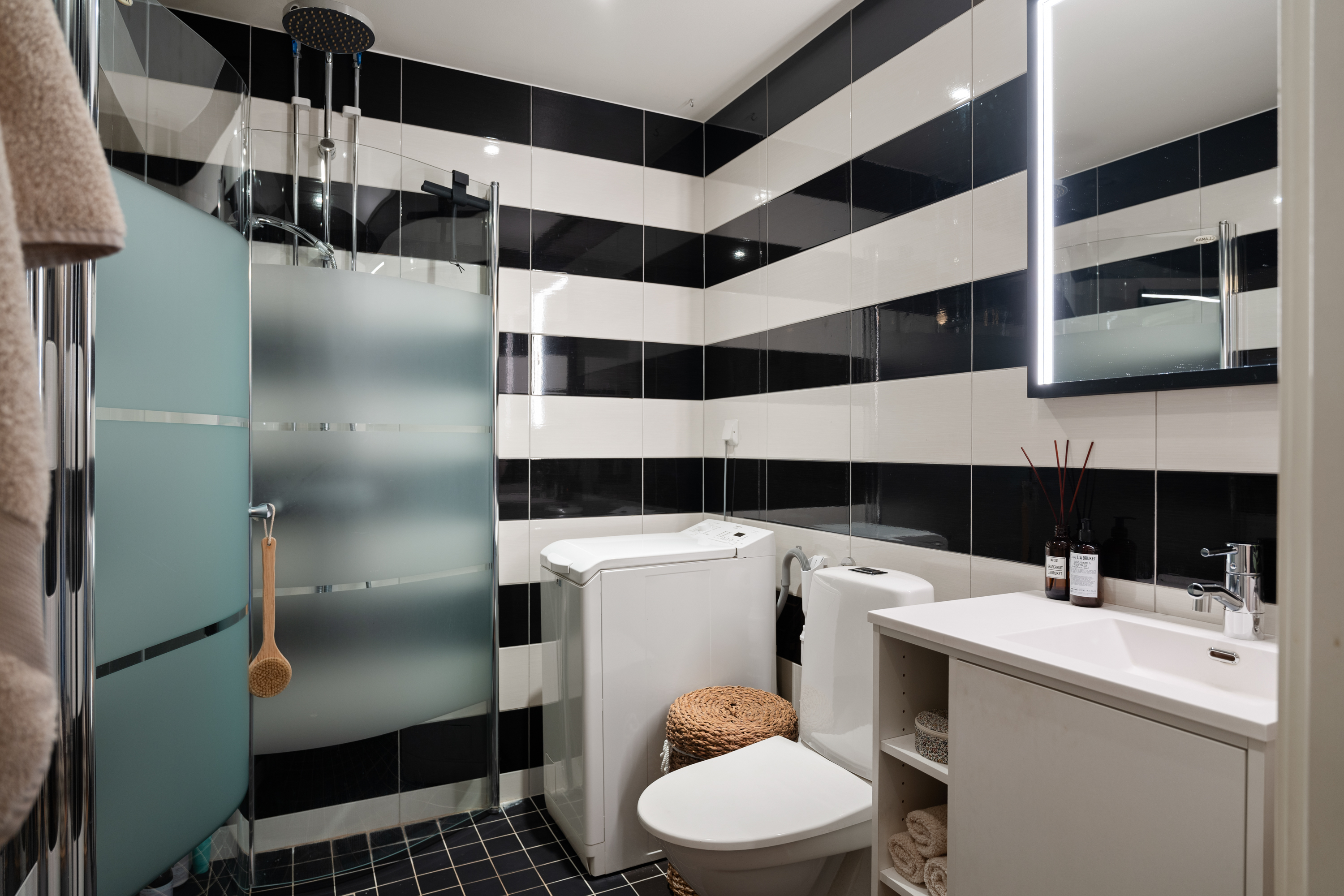 Bostadsbild från Tellusborgsvägen 92, Kommande i Midsommarkransen, Stockholm