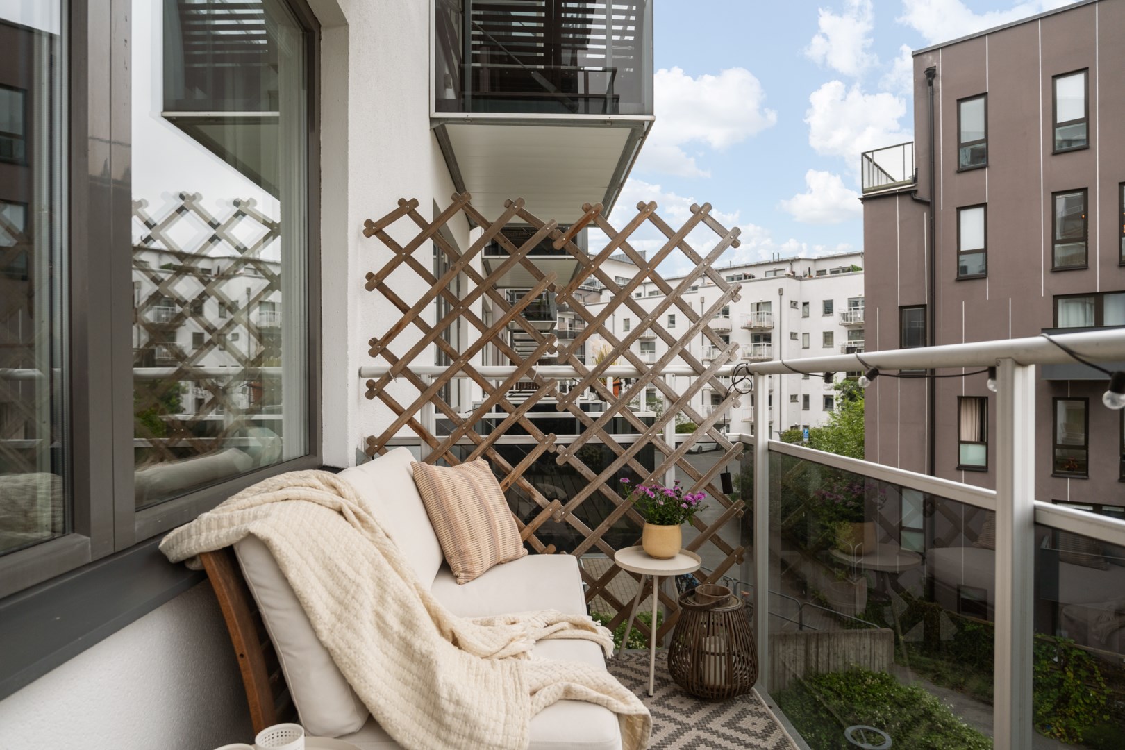 Bostadsbild från Tellusborgsvägen 92, Kommande i Midsommarkransen, Stockholm