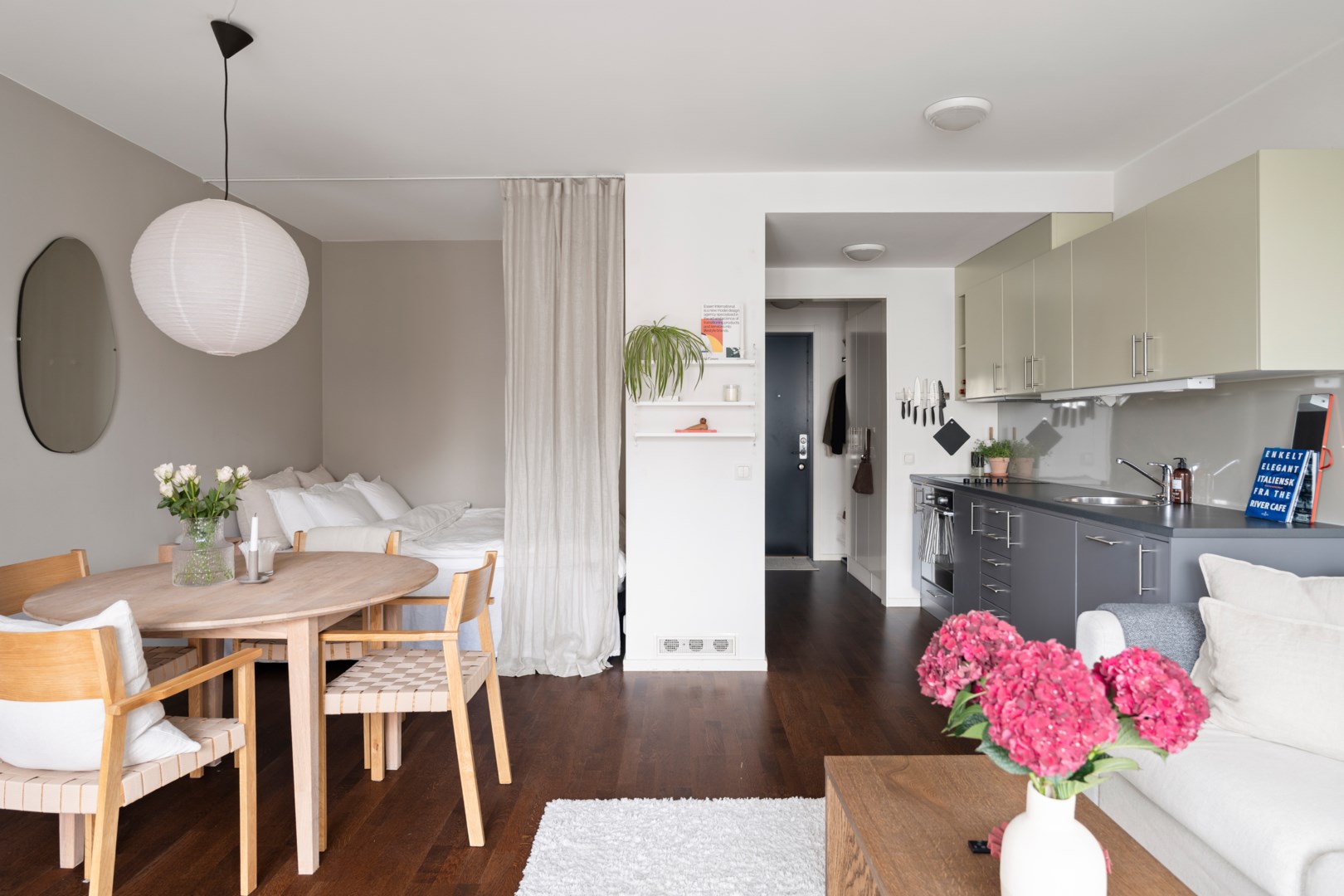 Bostadsbild från Tellusborgsvägen 92, Kommande i Midsommarkransen, Stockholm