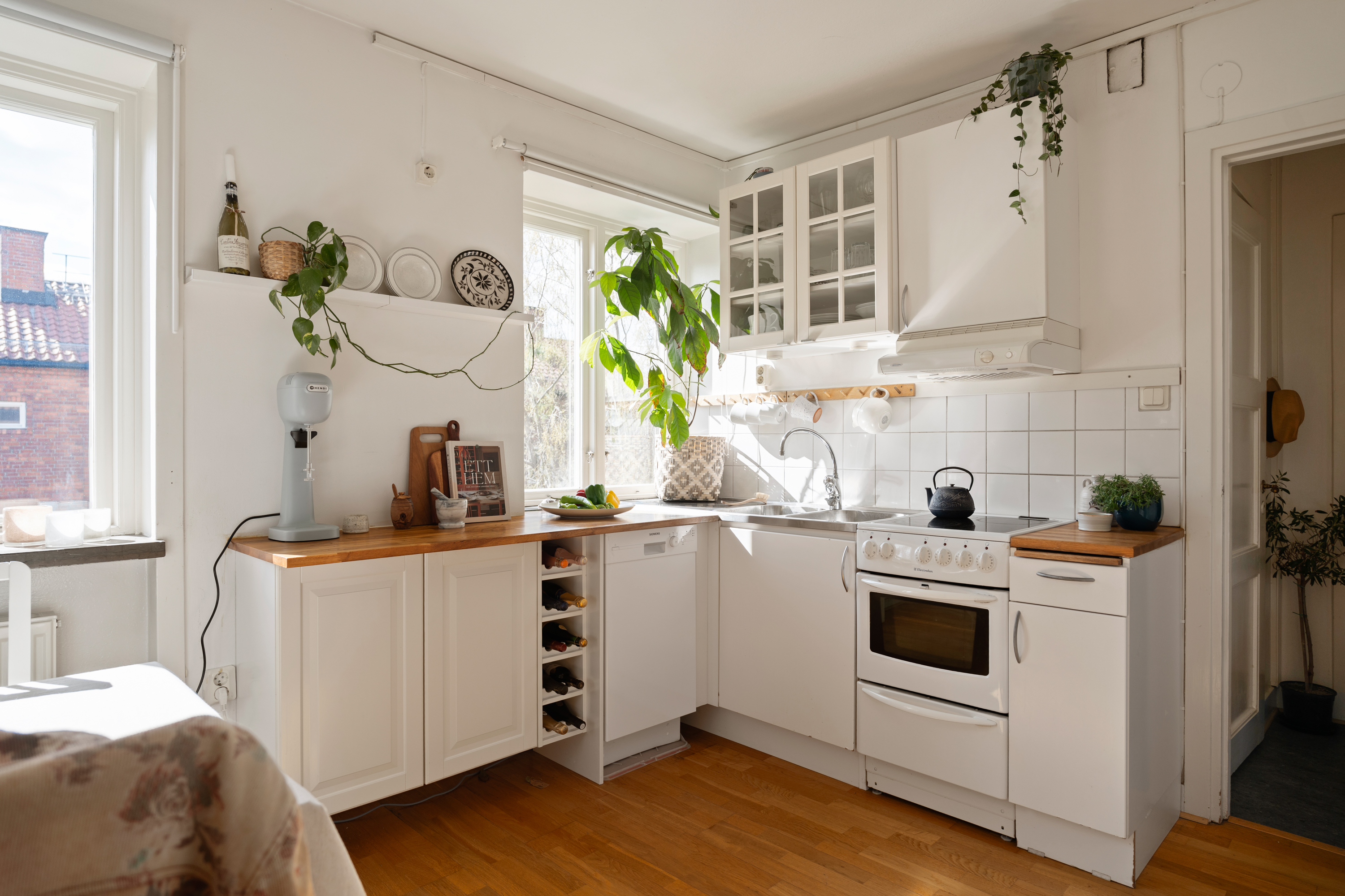 Bostadsbild från Mellanbergsvägen 9, Till salu i Hägerstensåsen, Stockholm