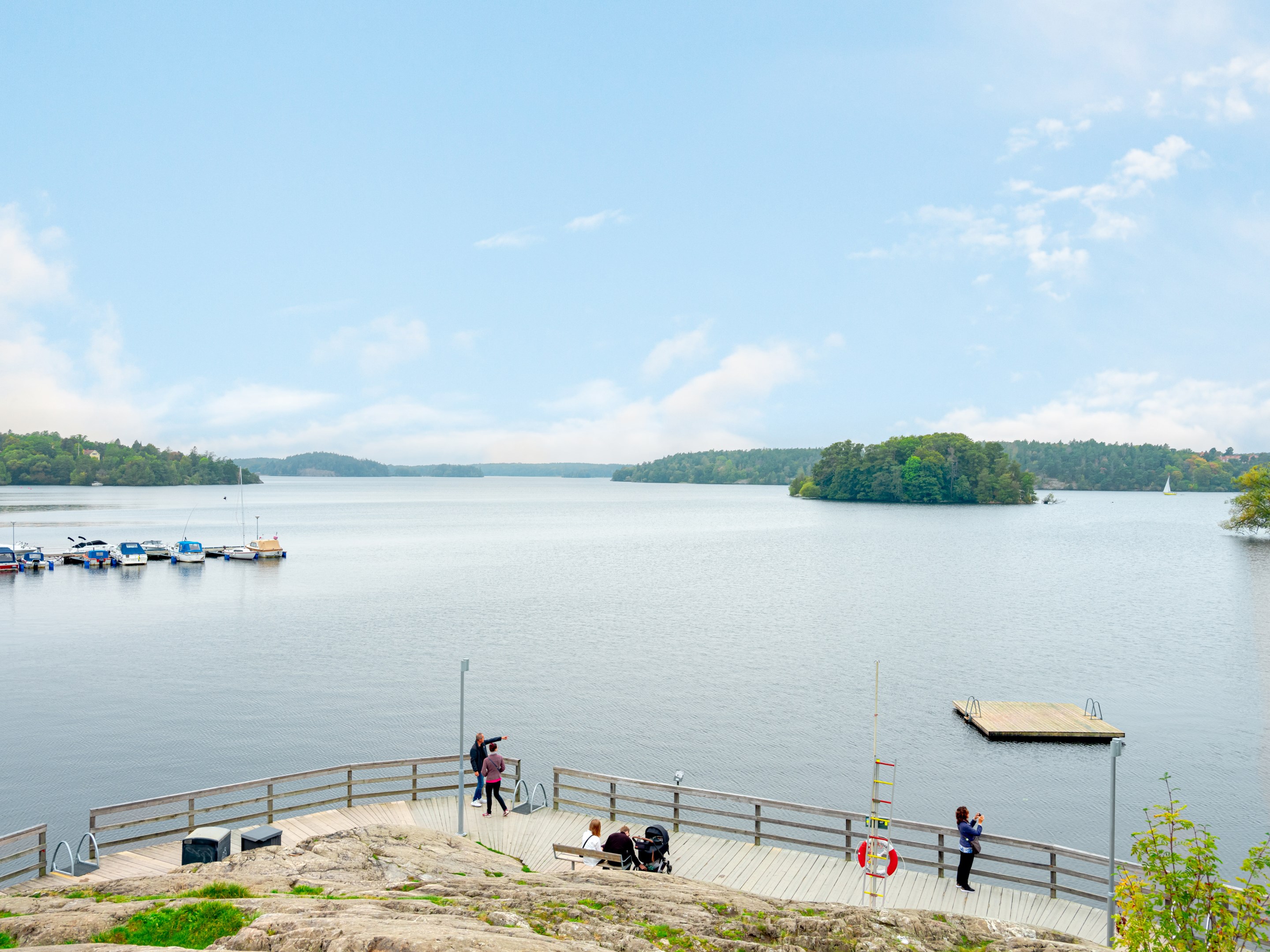 Bostadsbild från Mellanbergsvägen 9, Till salu i Hägerstensåsen, Stockholm
